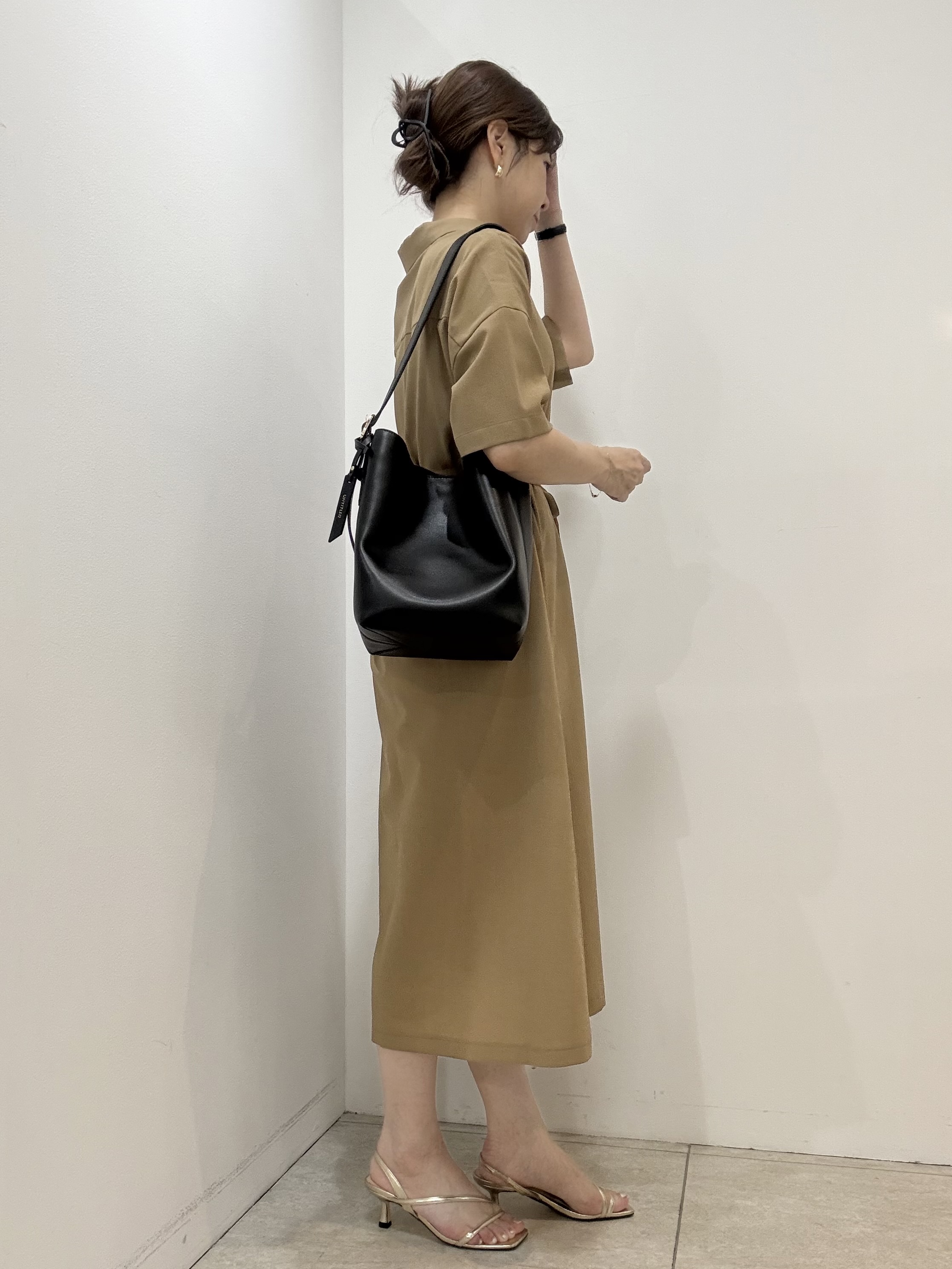 かなえさんの「UNTITLED｜【初秋も活躍/UVカット/接触冷感】エアリークールワンピース」を使ったコーディネート