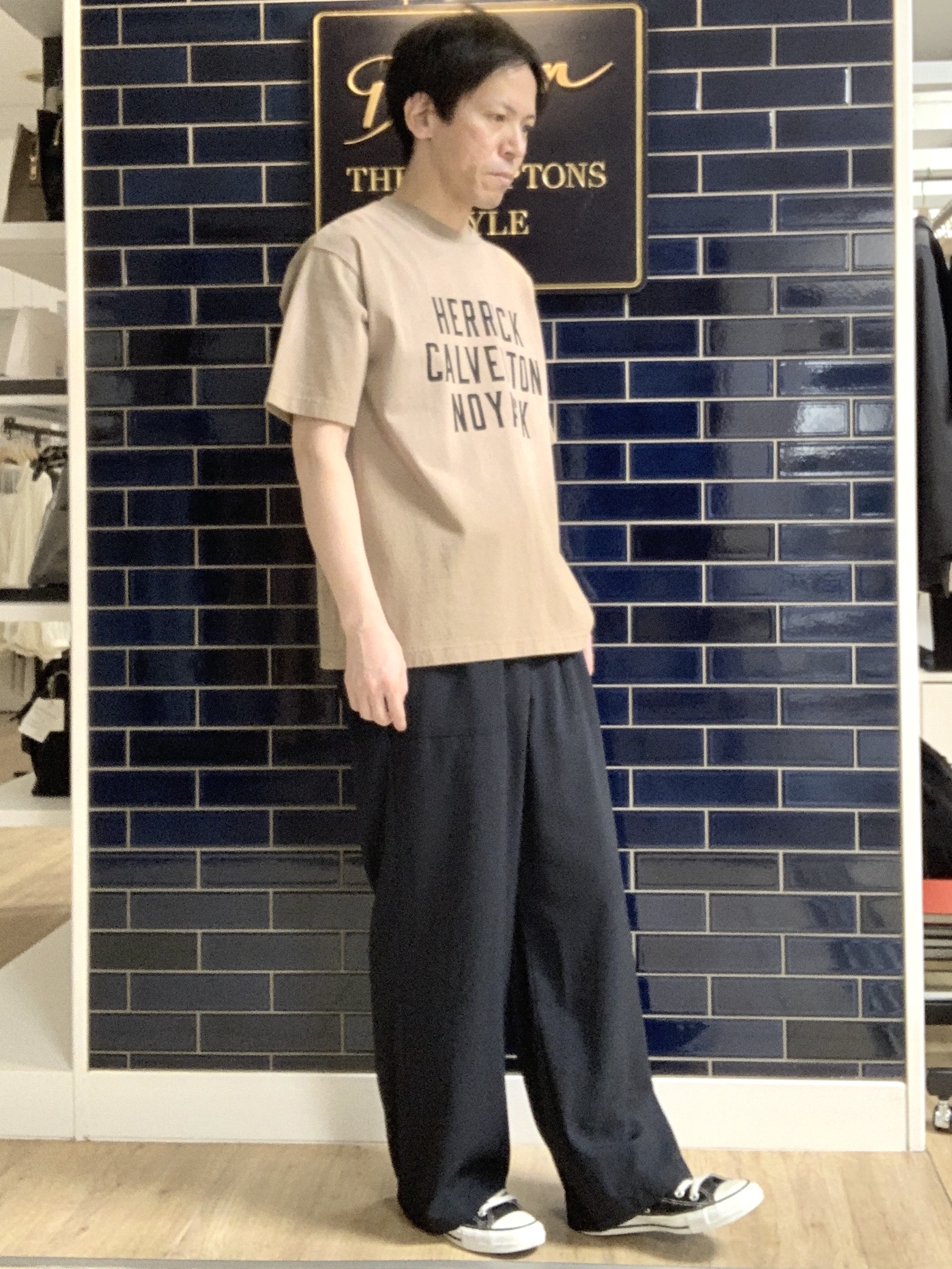 Takaさんの「Dessin｜【洗える】ヴィンテージ加工 ロゴTシャツ」を使ったコーディネート