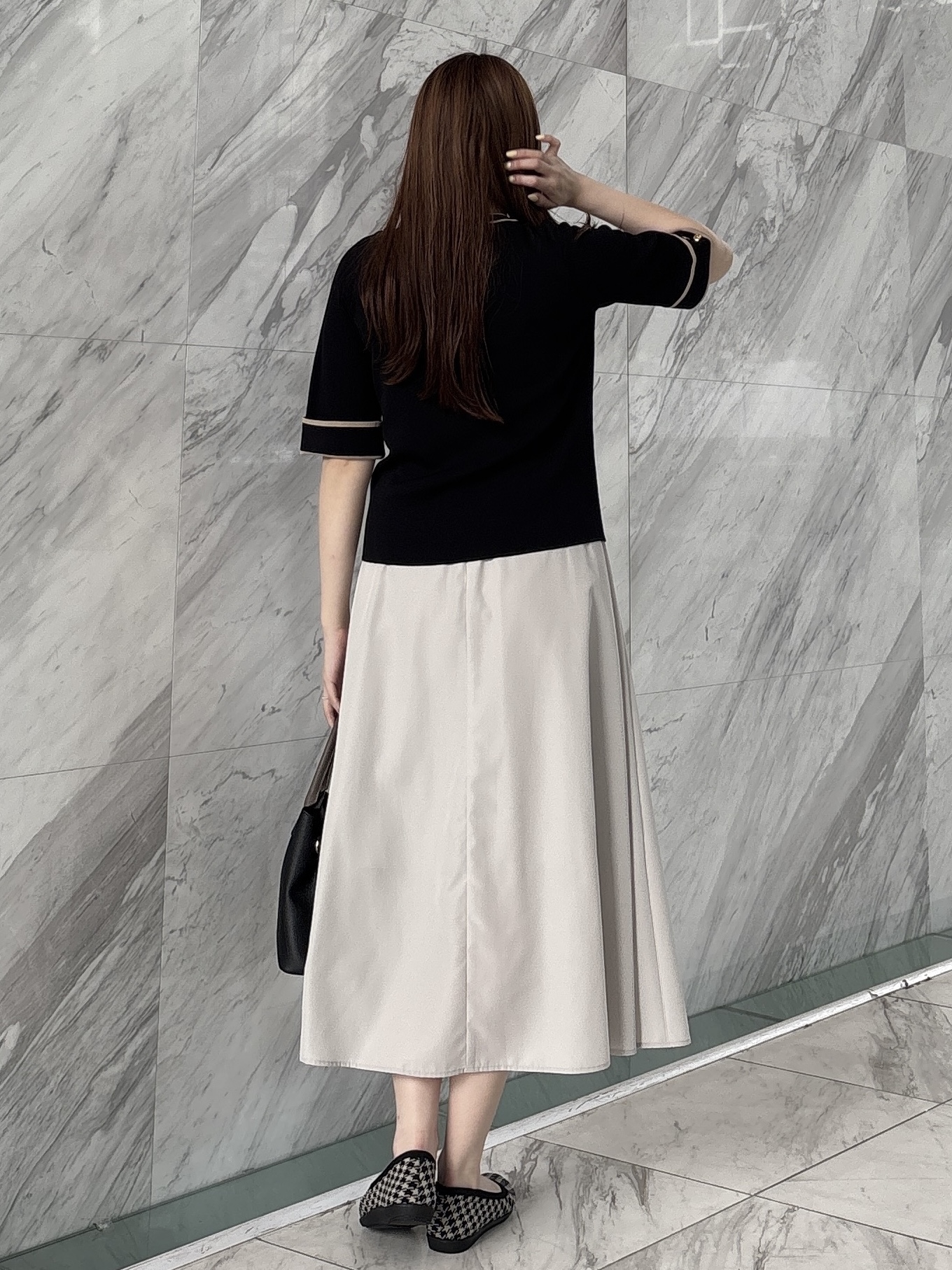 sayaさんの「grove｜新色追加！【シリーズ累計36万枚/名品ニット】やわらかドライタッチ 袖メッシュ編みニット」を使ったコーディネート