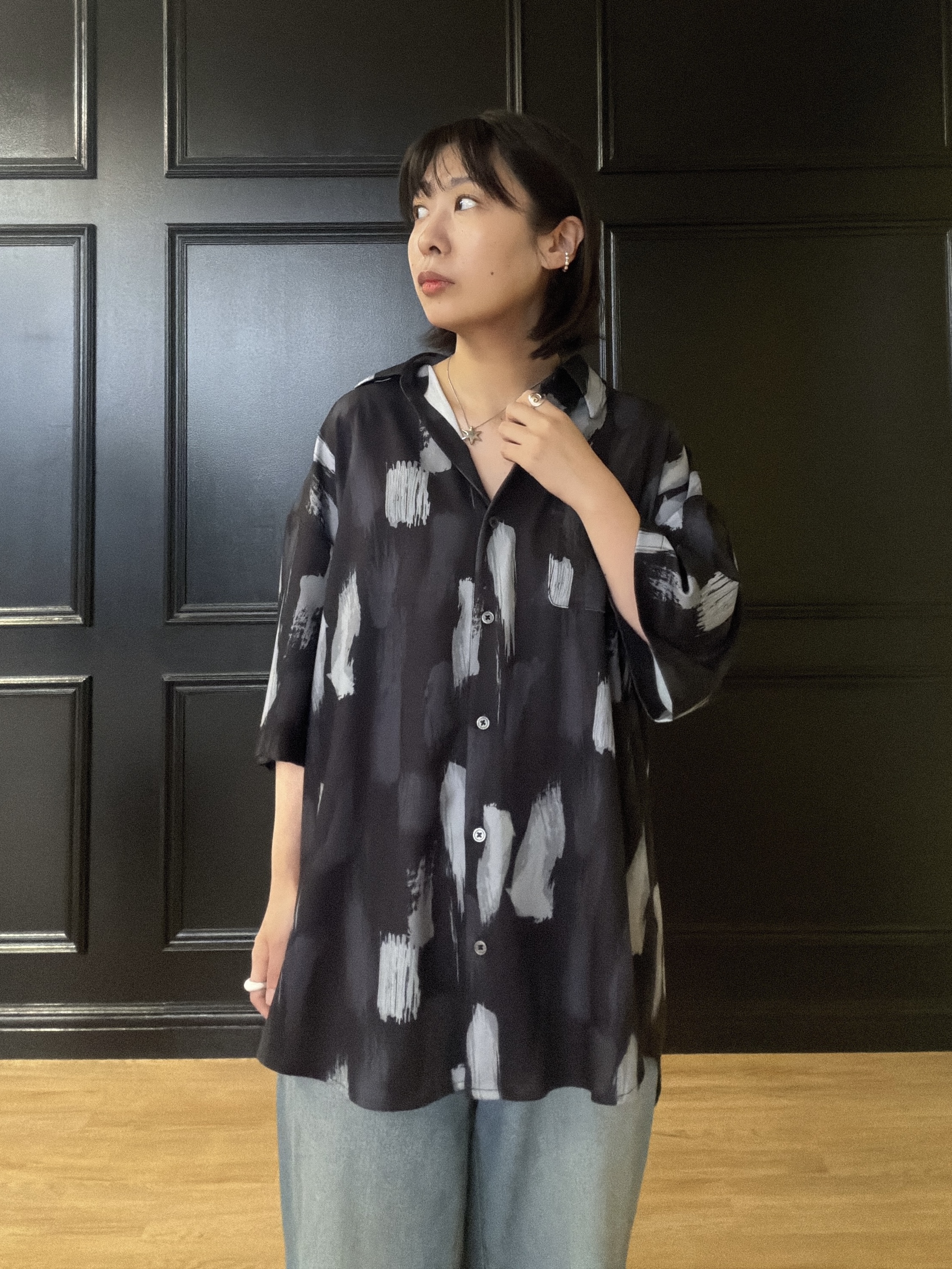 abeさんの「tk.TAKEO KIKUCHI｜アブストプリントシャツ」を使ったコーディネート