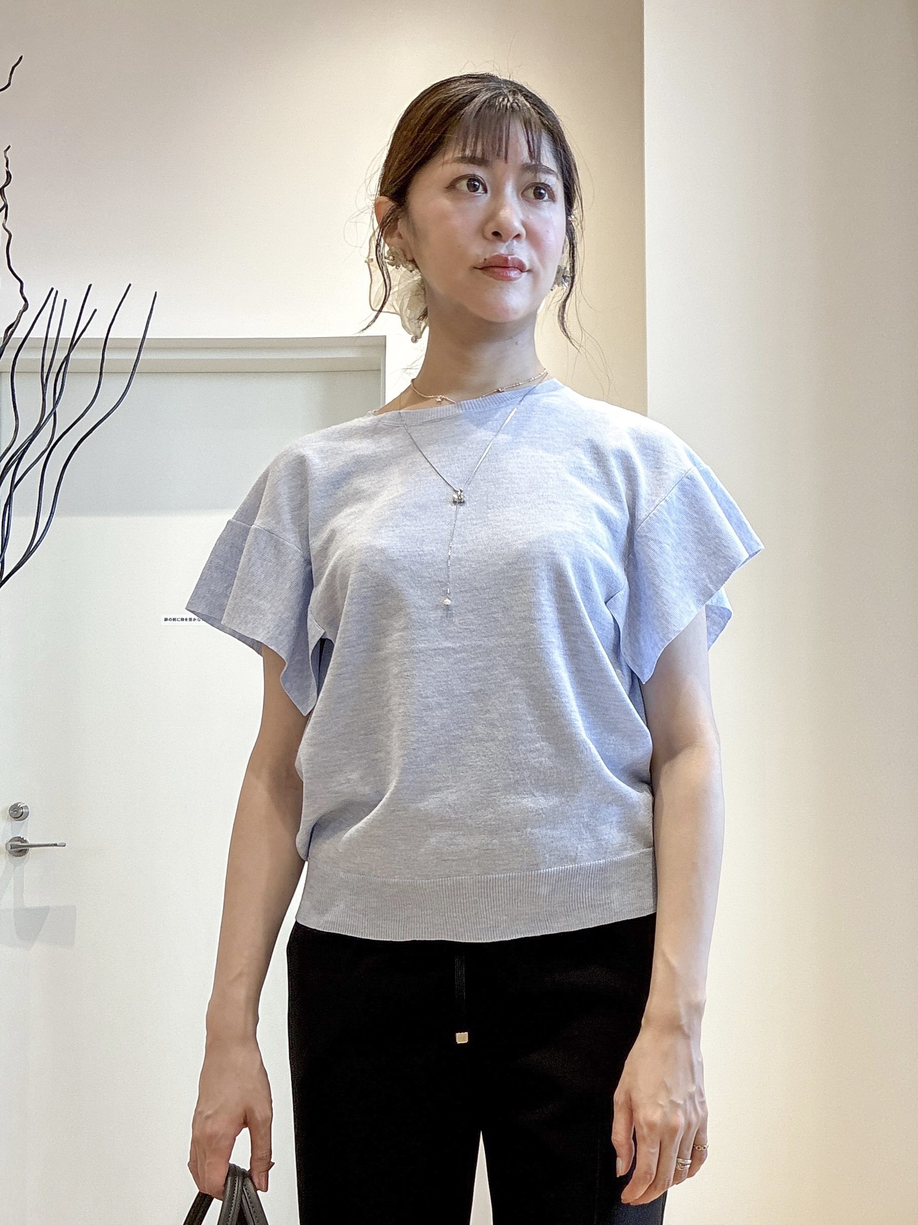 もんちゃんさんの「OPAQUE.CLIP｜『STORY Web7月掲載』ドライタッチラメニット《UV／洗える／6col》」を使ったコーディネート