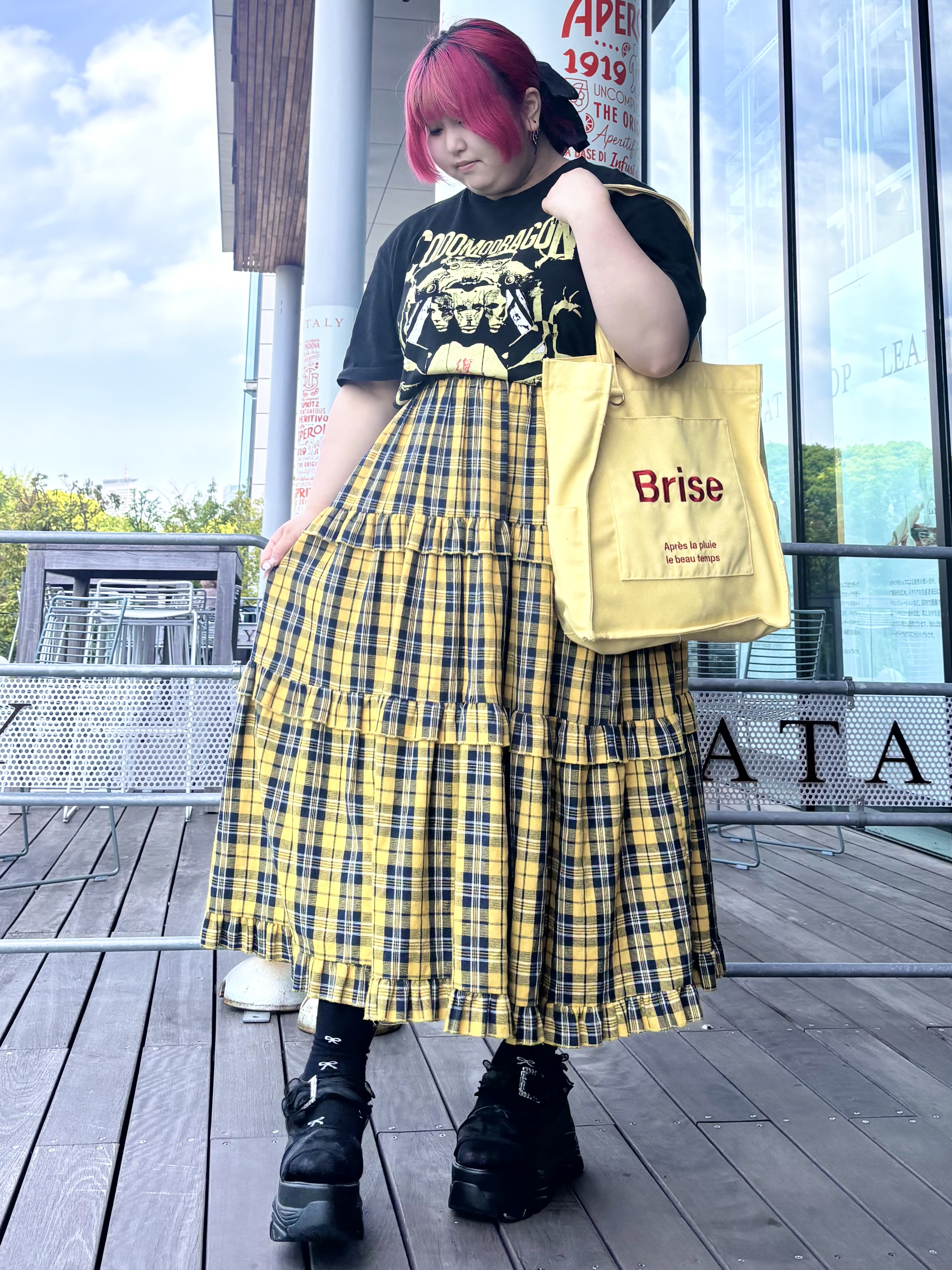 𝓗𝓘𝓨𝓞さんの「ESPERANZA｜厚底ダブルソールシフォンサンダル」を使ったコーディネート