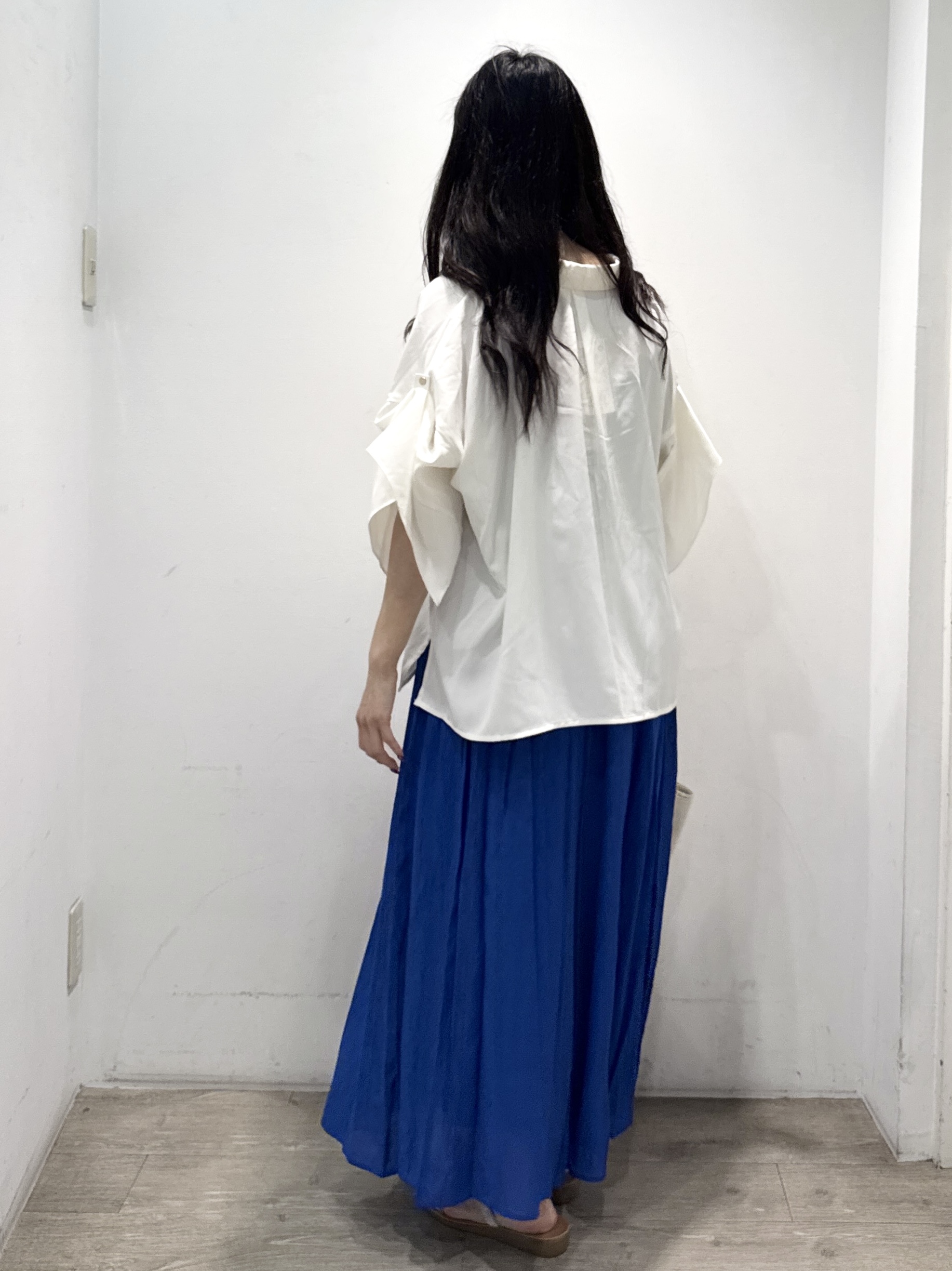 yuicciさんの「OPAQUE.CLIP｜【UV／接触冷感／吸水速乾／】タックスリーブスキッパーブラウス《洗濯機OK》」を使ったコーディネート