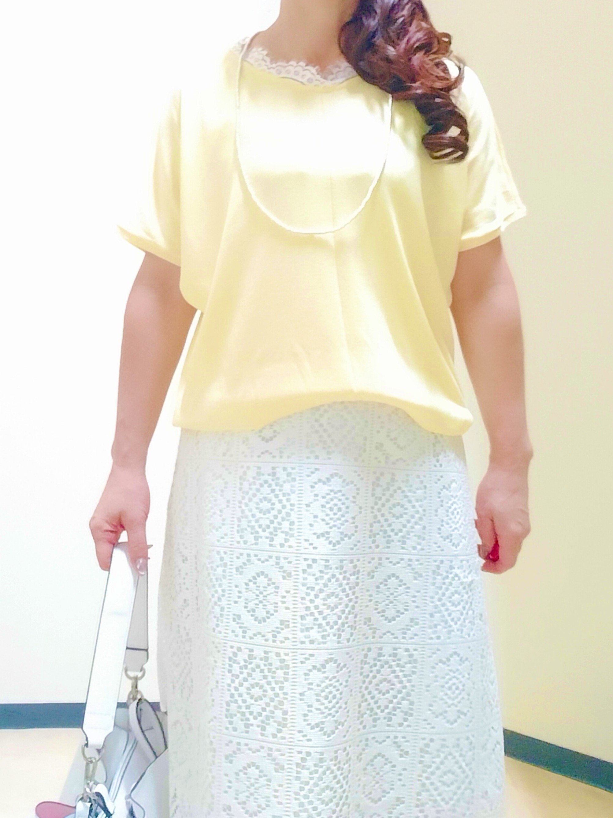 花さんの「Reflect｜【二の腕カバー／手洗い可】ネックレース フレンチスリーブニット」を使ったコーディネート