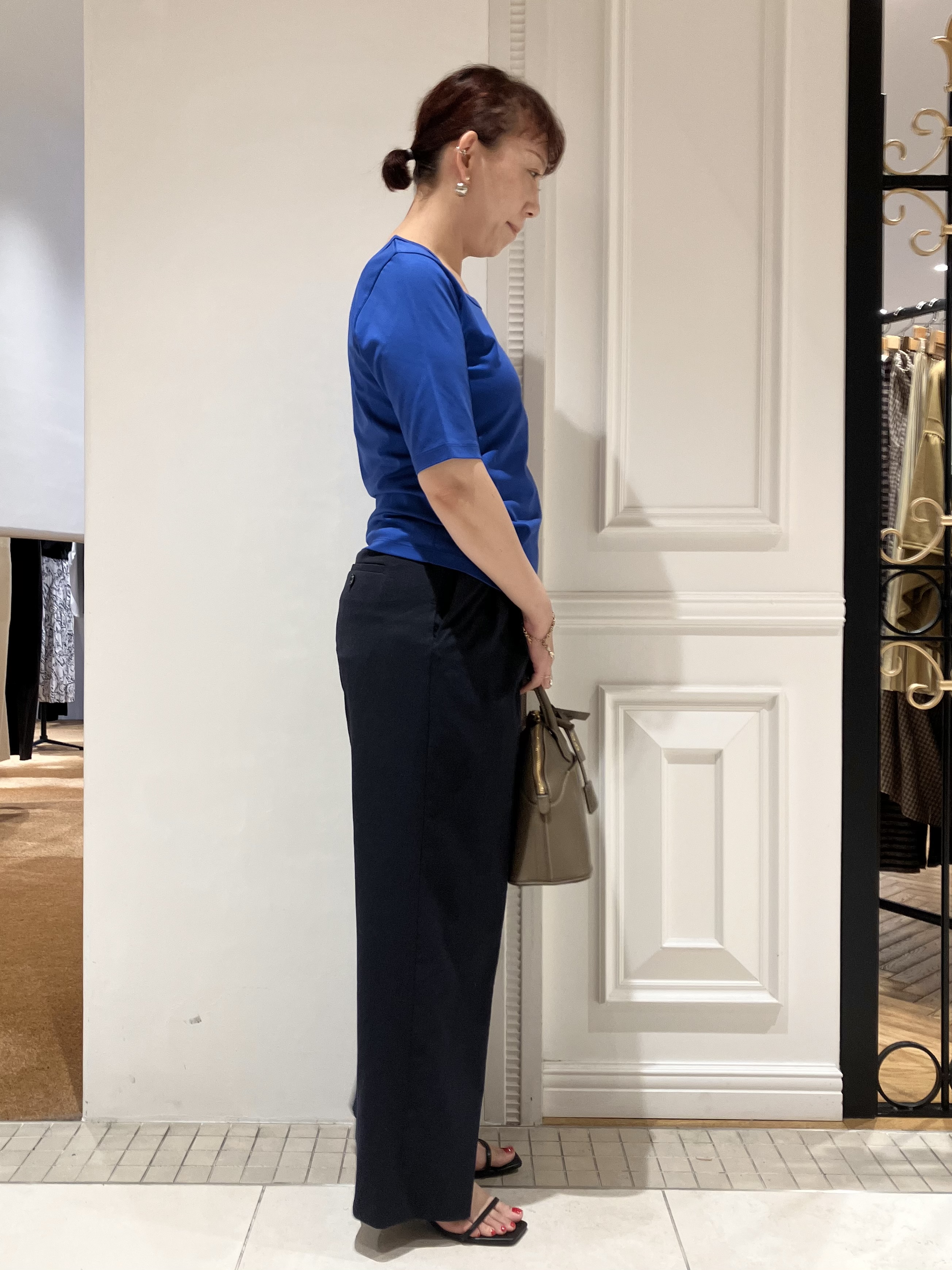 TAJIさんの「DRESSTERIOR｜【接触冷感/UVカット/抗菌防臭/しわ防止】クールデオドラント スクエアネックプルオーバー」を使ったコーディネート
