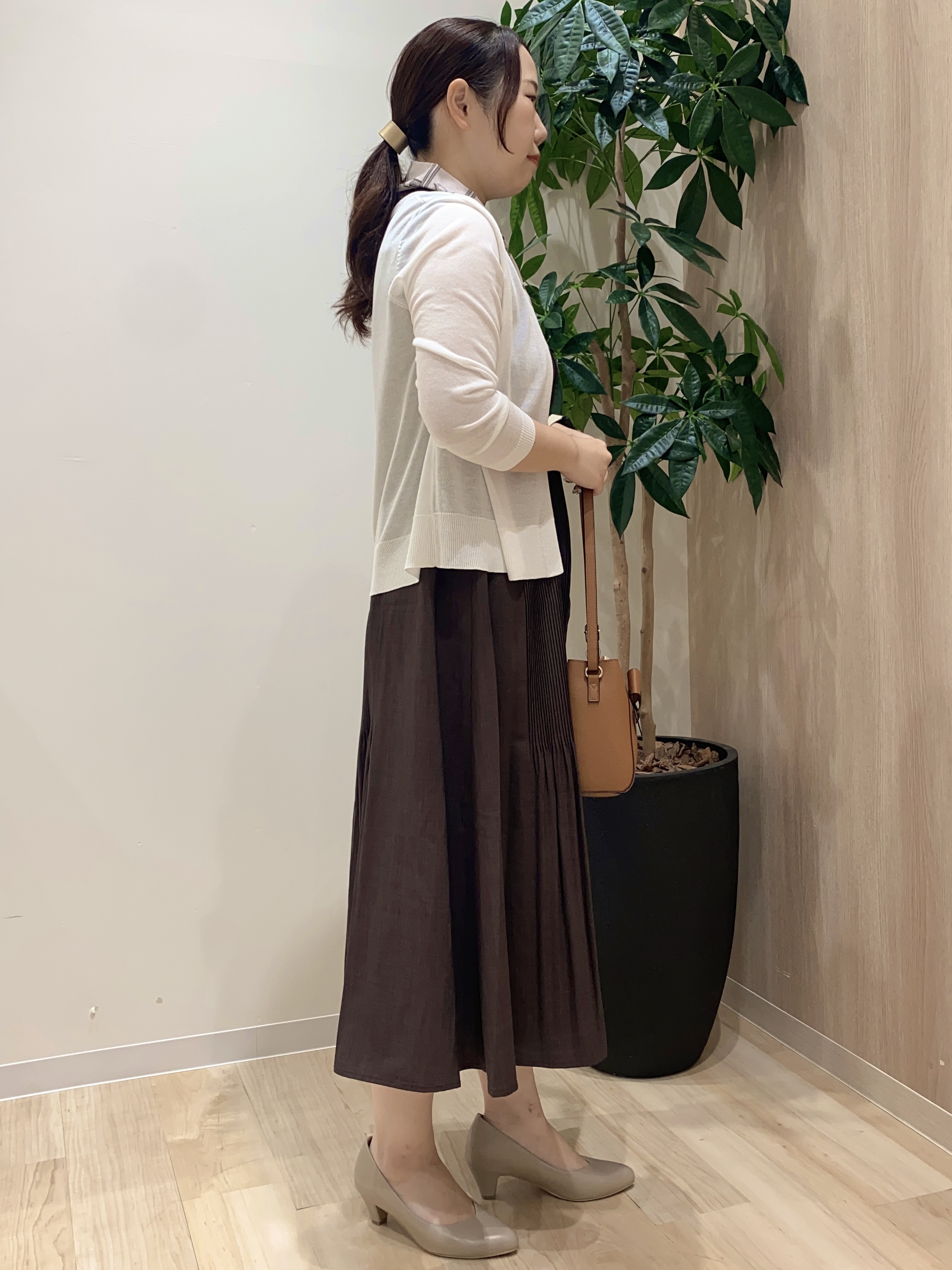 HANAさんの「grove｜【低身長さんも選べる着丈・洗濯機◎】プリーツベルトワンピース」を使ったコーディネート