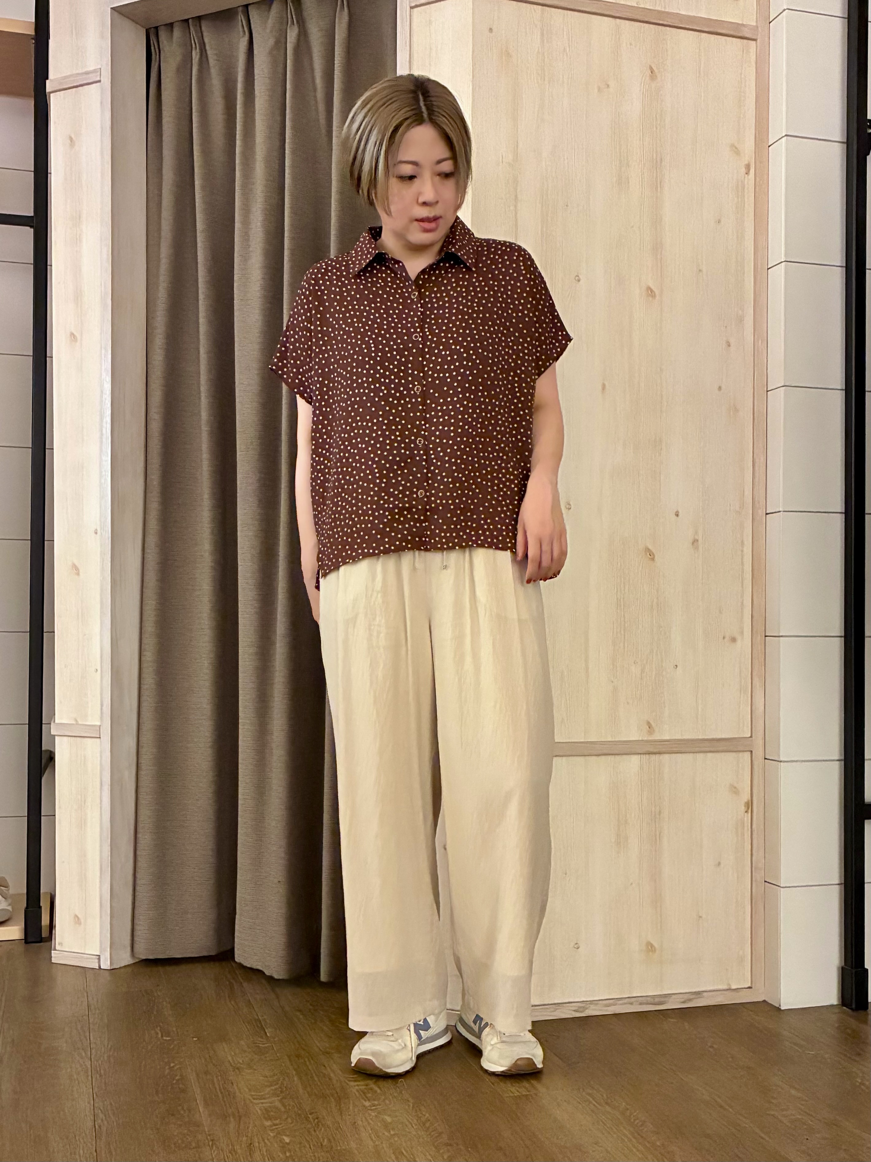 aiさんの「THE SHOP TK｜大人のためのドット柄 襟付きブラウス」を使ったコーディネート