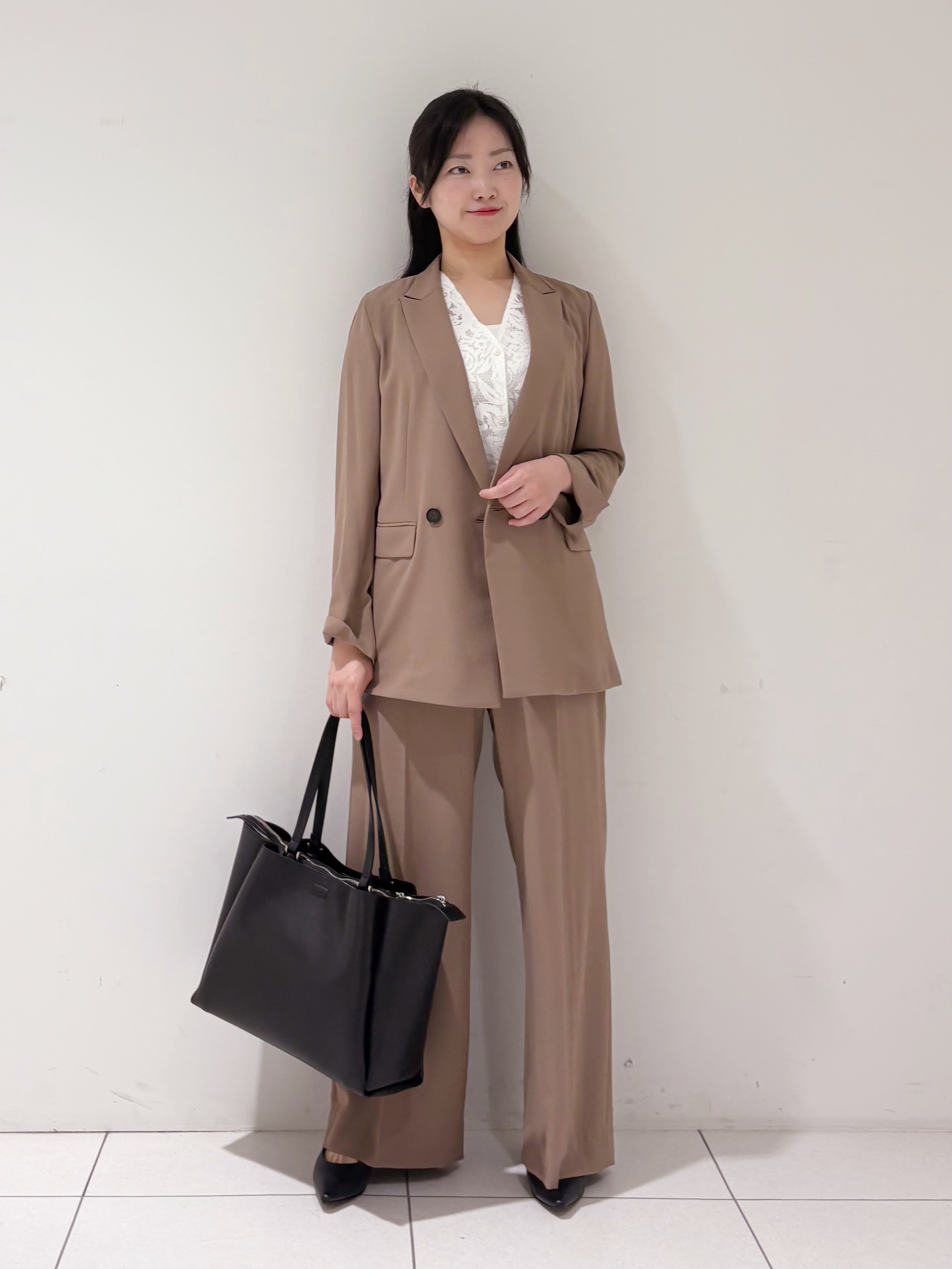 momokoさんの「INDIVI｜【初秋/UVケア/着る日傘】ダブルジャケット」を使ったコーディネート