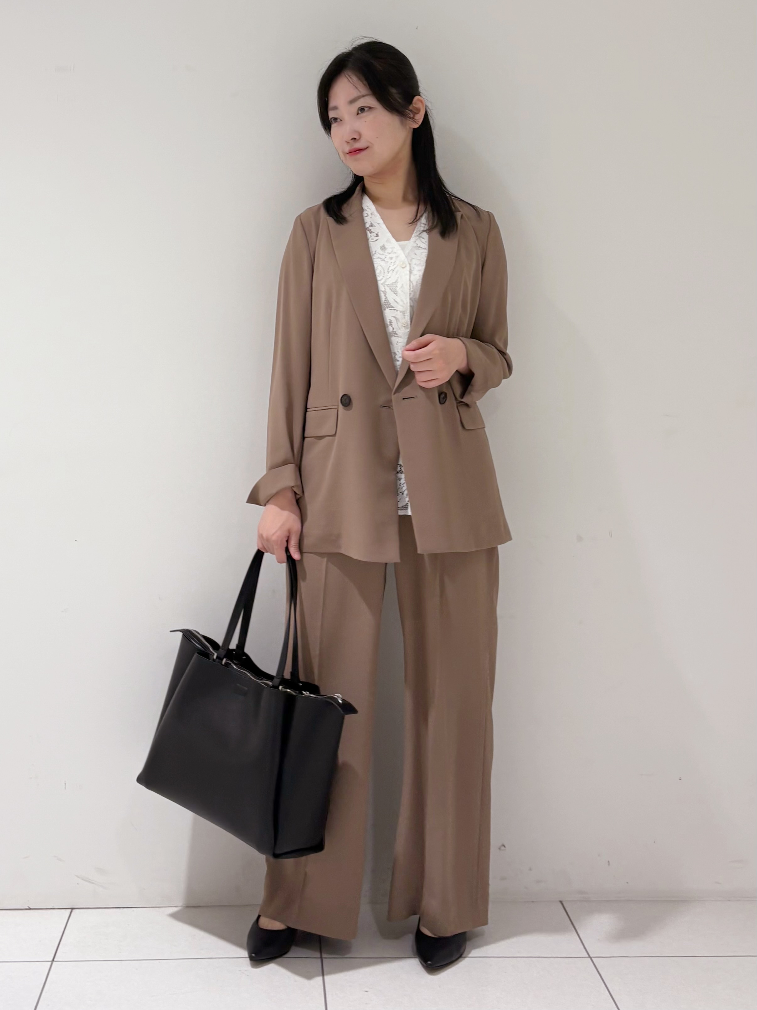 momokoさんの「INDIVI｜【初秋/UVケア/着る日傘】ダブルジャケット」を使ったコーディネート