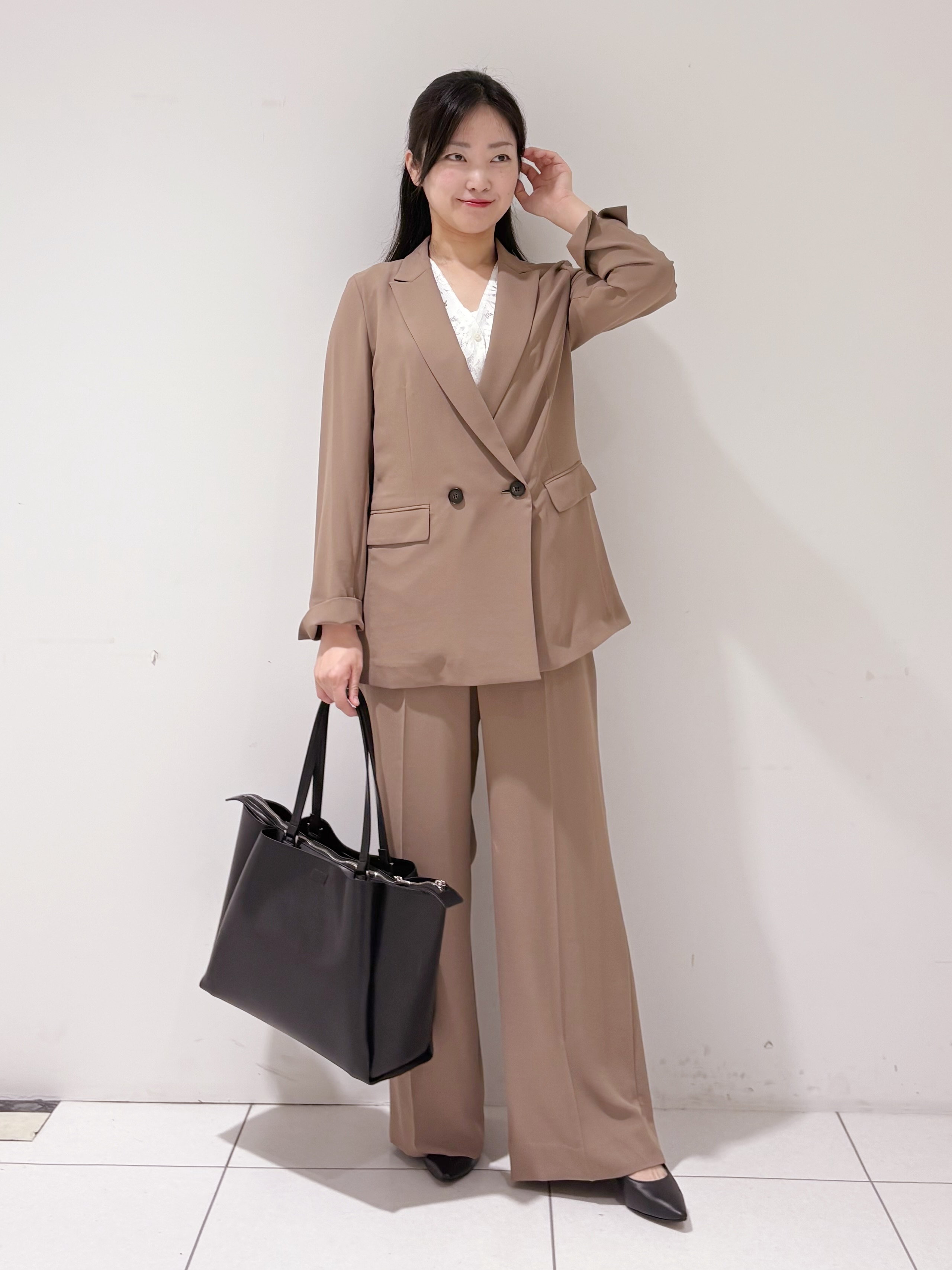momokoさんの「INDIVI｜【初秋/UVケア/着る日傘】ダブルジャケット」を使ったコーディネート