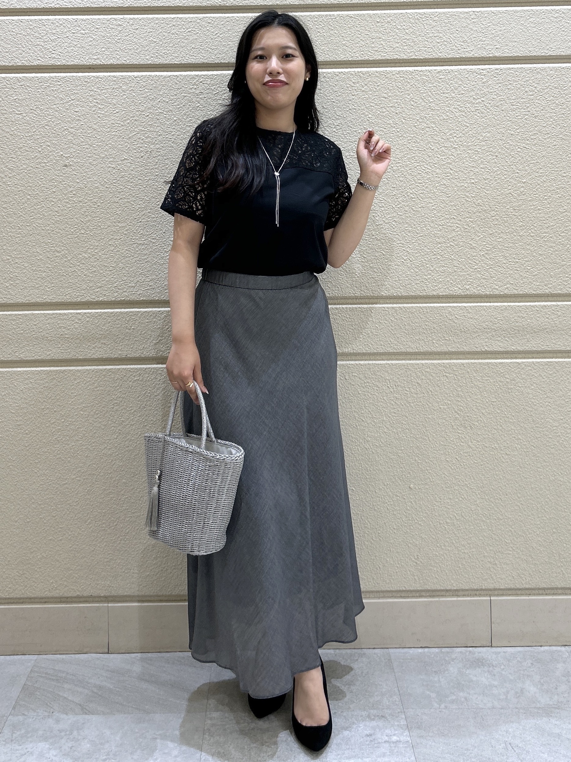 Momokaさんの「COUP DE CHANCE｜【手洗い可／日本製】ラッセルレースプルオーバー」を使ったコーディネート