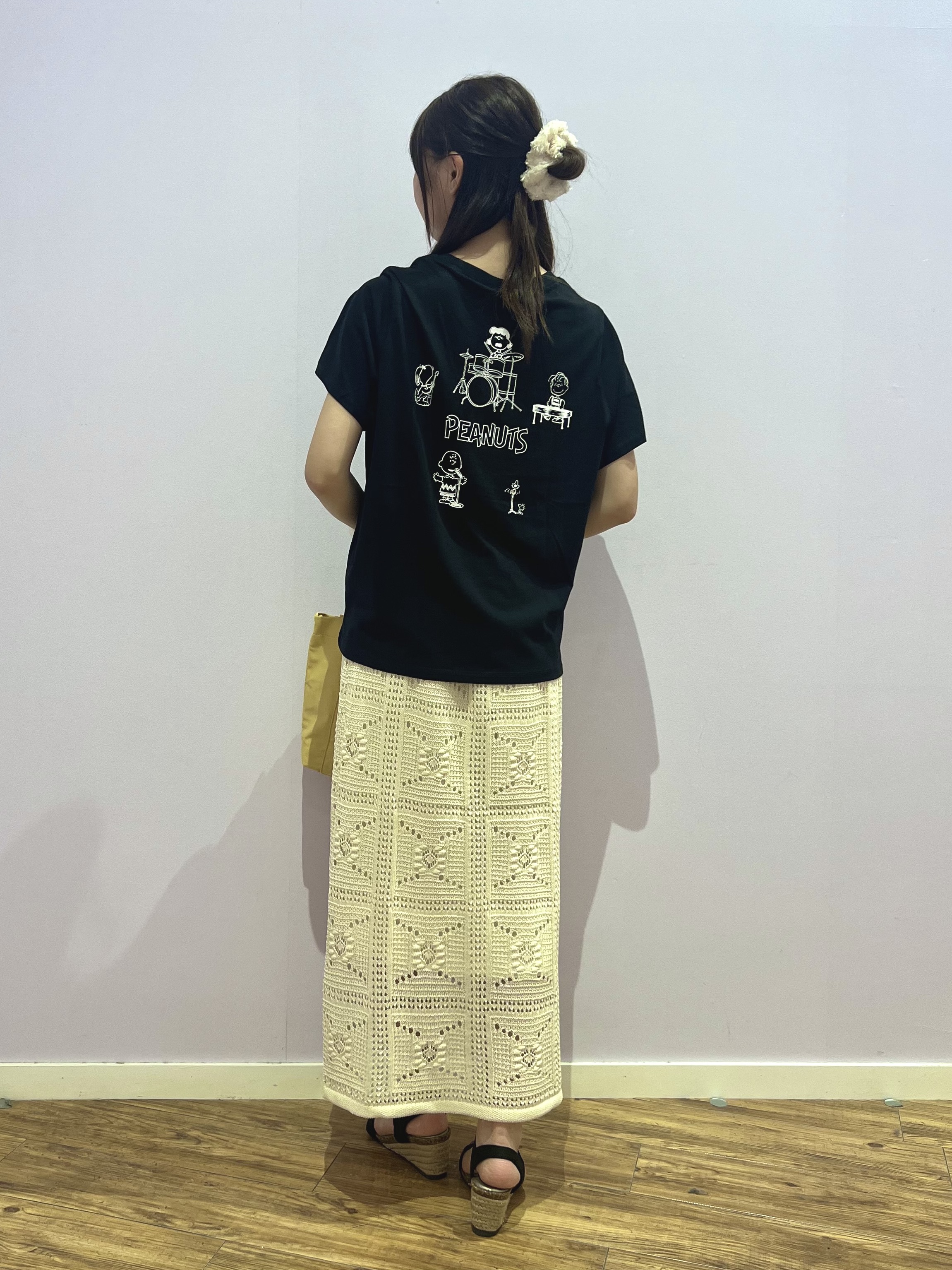 しいなさんの「SHOO･LA･RUE｜【PEANUTS】ひんやりプリントTシャツ」を使ったコーディネート