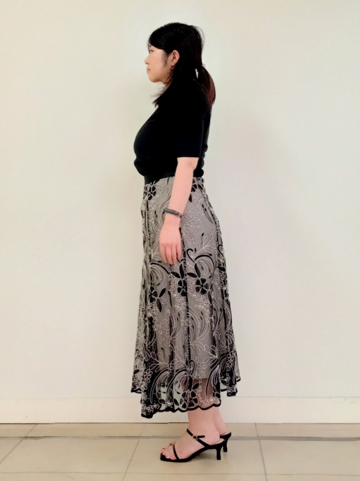 emiさんの「DRESSTERIOR｜【接触冷感/UVカット/抗菌防臭/しわ防止】クールデオドラント スクエアネックプルオーバー」を使ったコーディネート