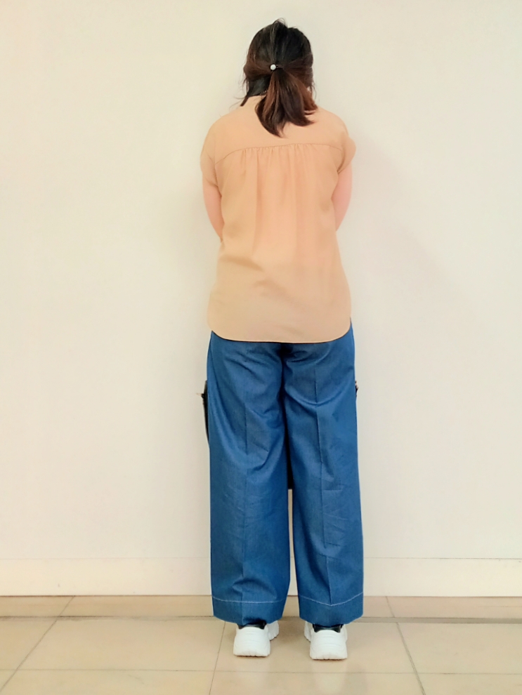 emiさんの「DRESSTERIOR｜フレンチスリーブ　フリルブラウス」を使ったコーディネート