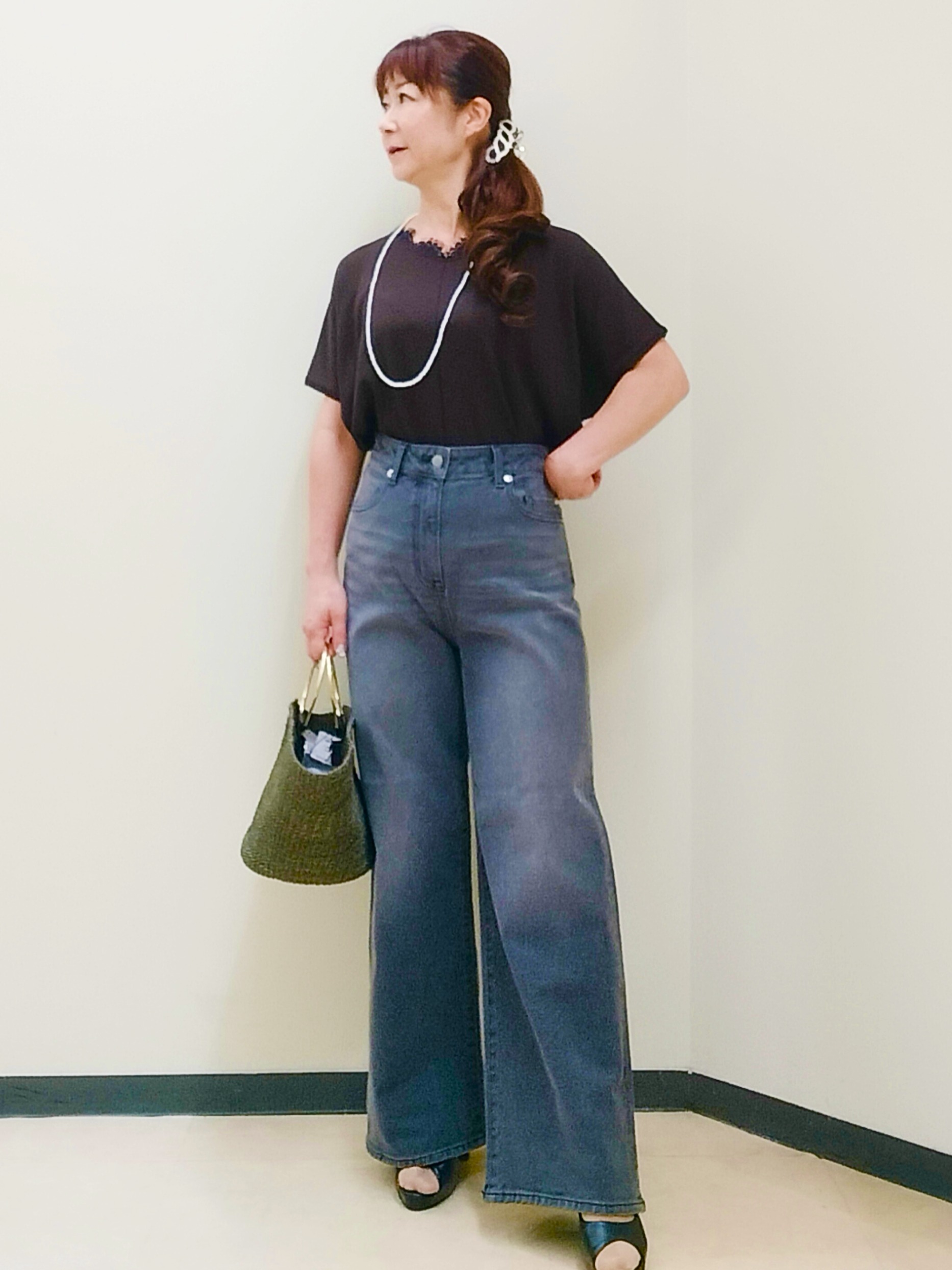 花さんの「Reflect｜【二の腕カバー／手洗い可】ネックレース フレンチスリーブニット」を使ったコーディネート
