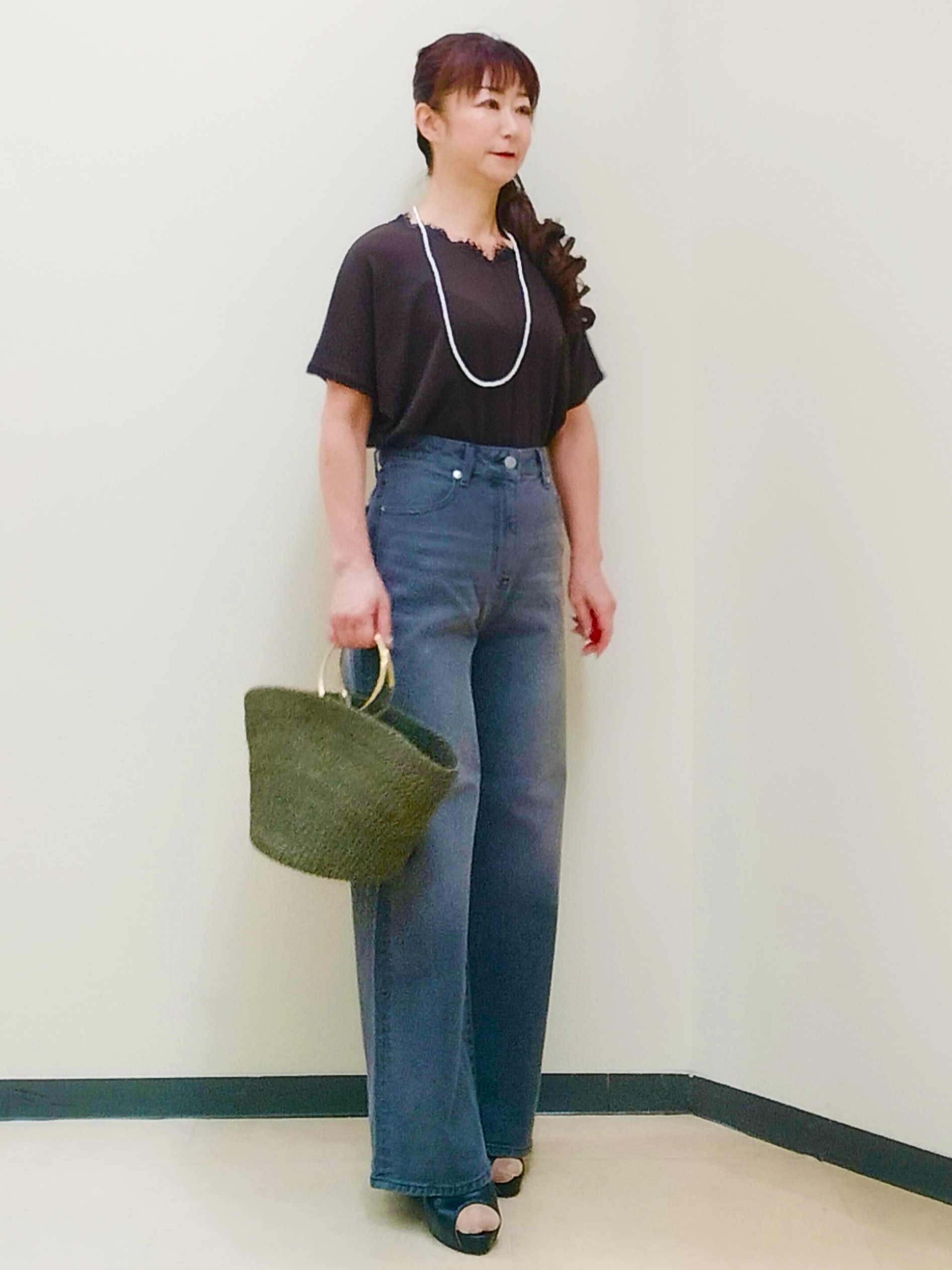 花さんの「Reflect｜【二の腕カバー／手洗い可】ネックレース フレンチスリーブニット」を使ったコーディネート