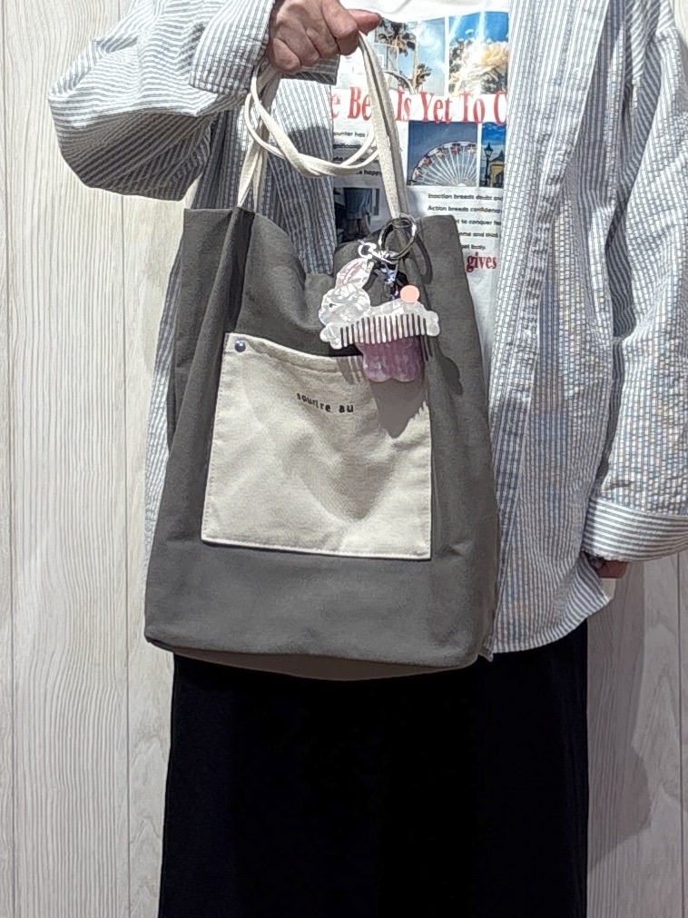 わかさんの「SHOO･LA･RUE｜【洗濯機可/S-LL/体型カバー】大人カジュアルスタイルに フード付きストライプシャツ」を使ったコーディネート