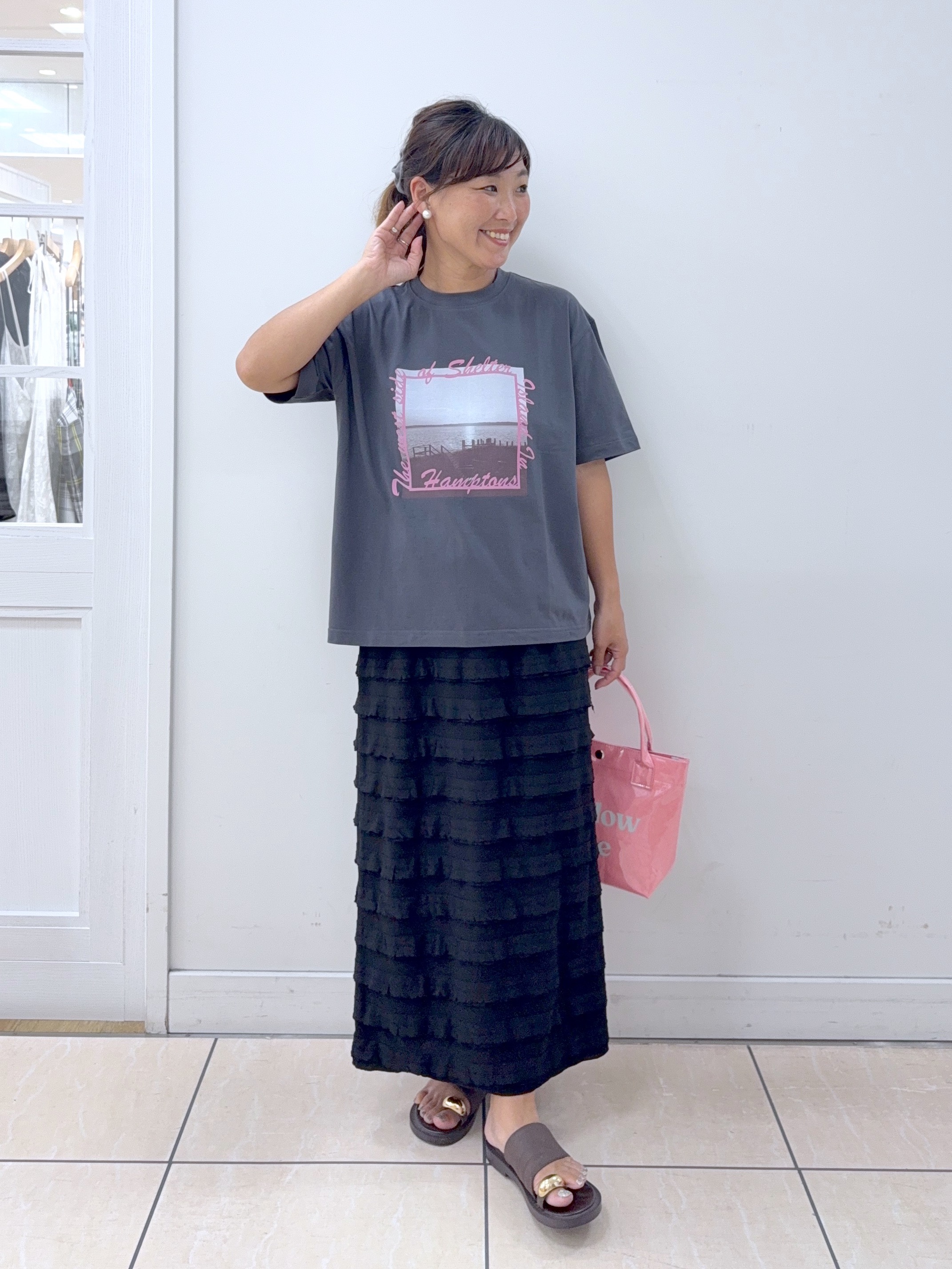 Osawaさんの「Dessin｜グラフィックデザイン Tシャツ」を使ったコーディネート