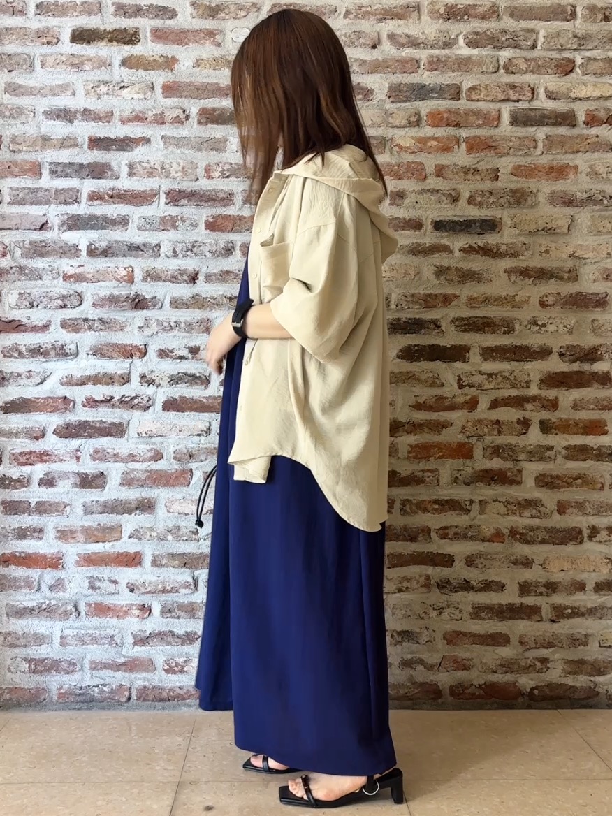 tokiさんの「THE SHOP TK｜【夏のUV対策に】ひんやり/UV/防しわ フーディシャツ」を使ったコーディネート