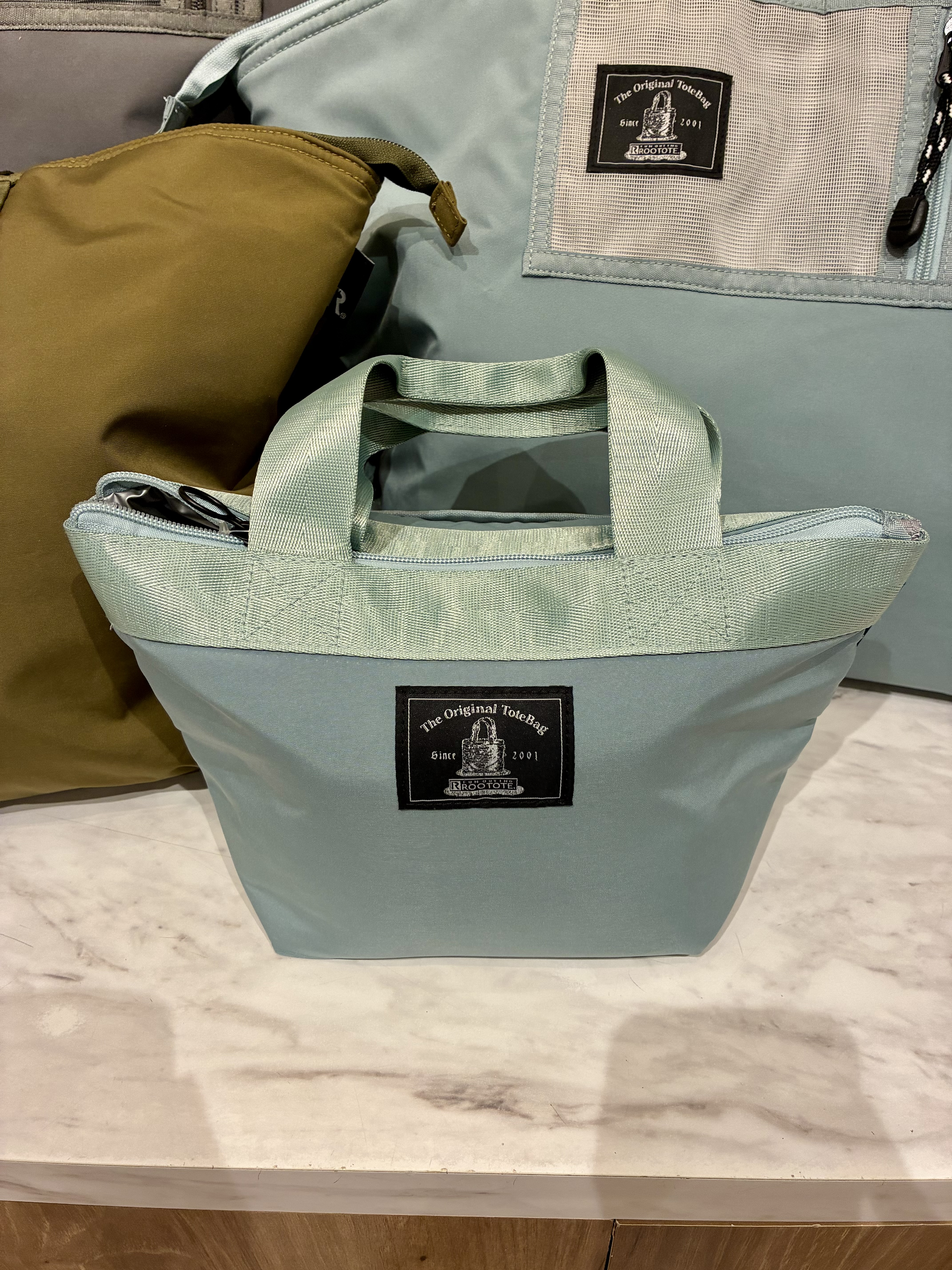 n.さんの「212 KITCHEN STORE｜サーモキーパー.バレル.ベーシック BL ＜ROOTOTE ルートート＞」を使ったコーディネート