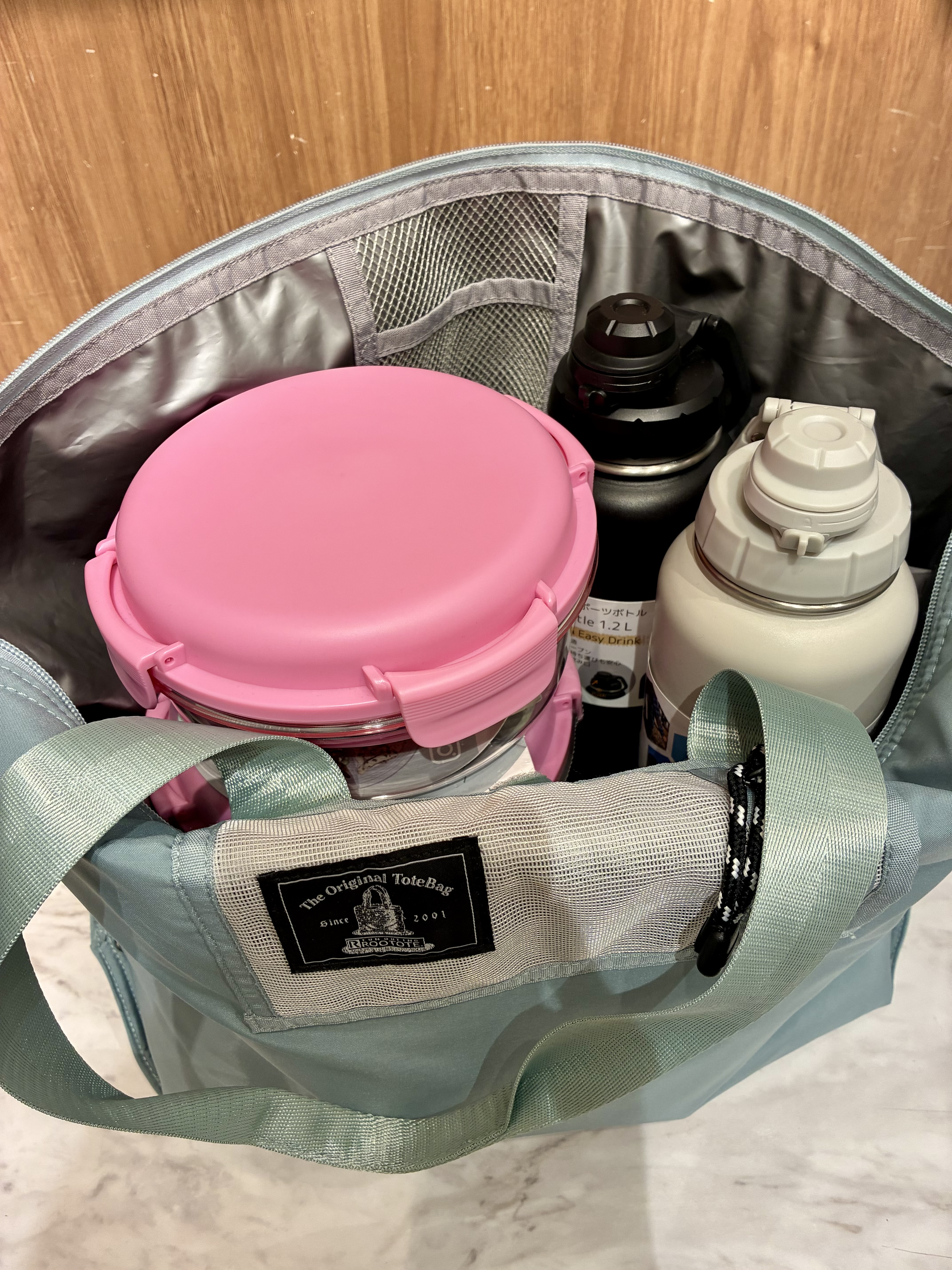 n.さんの「212 KITCHEN STORE｜サーモキーパー.バレル.ベーシック BL ＜ROOTOTE ルートート＞」を使ったコーディネート