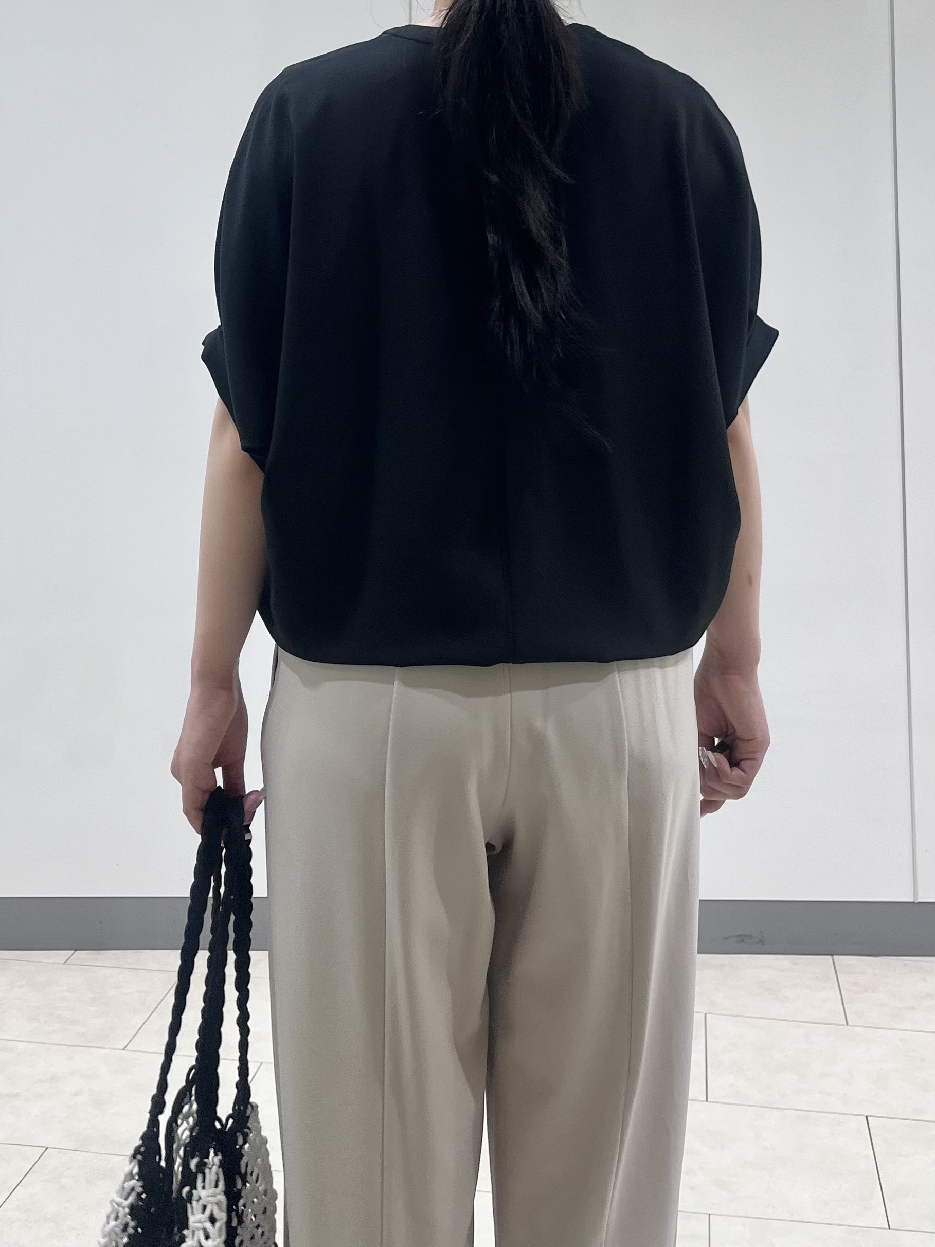hasuさんの「INDIVI｜【秋羽織り/着る日傘】ドルマンフォルムブルゾン」を使ったコーディネート
