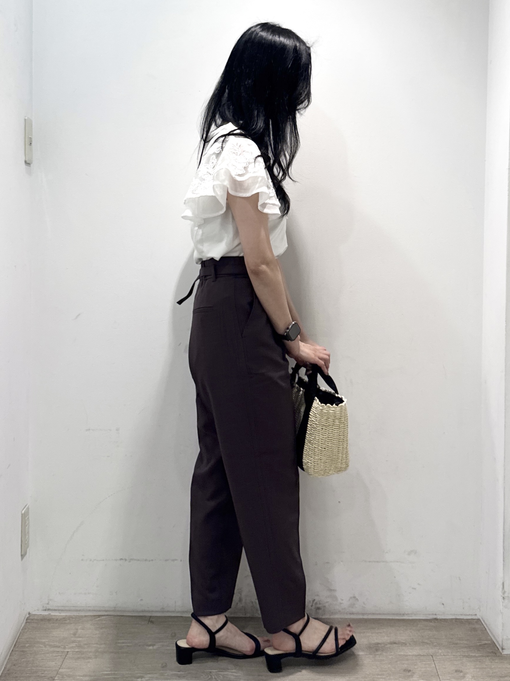 yuicciさんの「OPAQUE.CLIP｜【接触冷感／UV】レースフレアスリーブトップス《洗濯機OK》」を使ったコーディネート