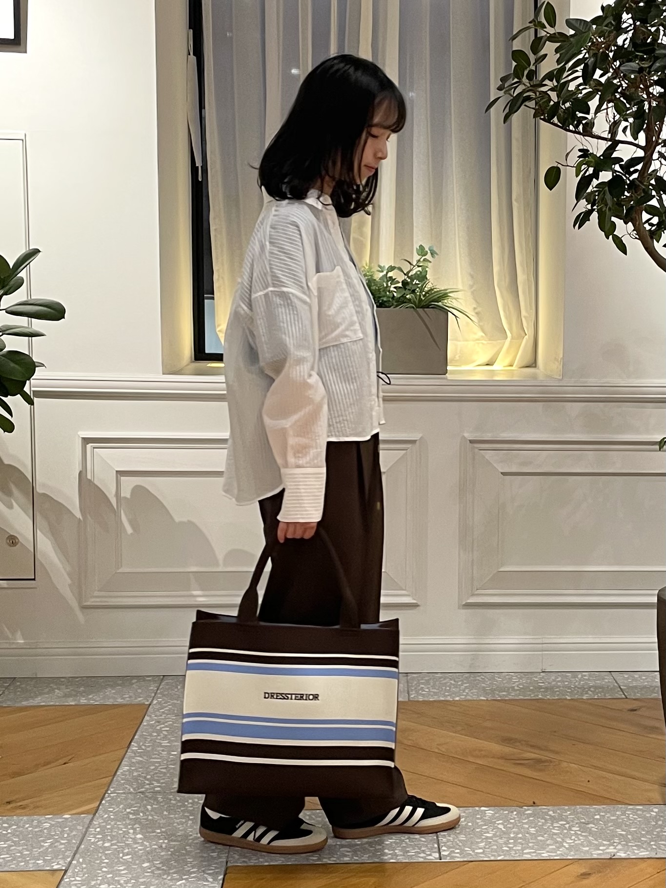 Lilyさんの「DRESSTERIOR｜◆シアーストライプクロップドシャツ」を使ったコーディネート