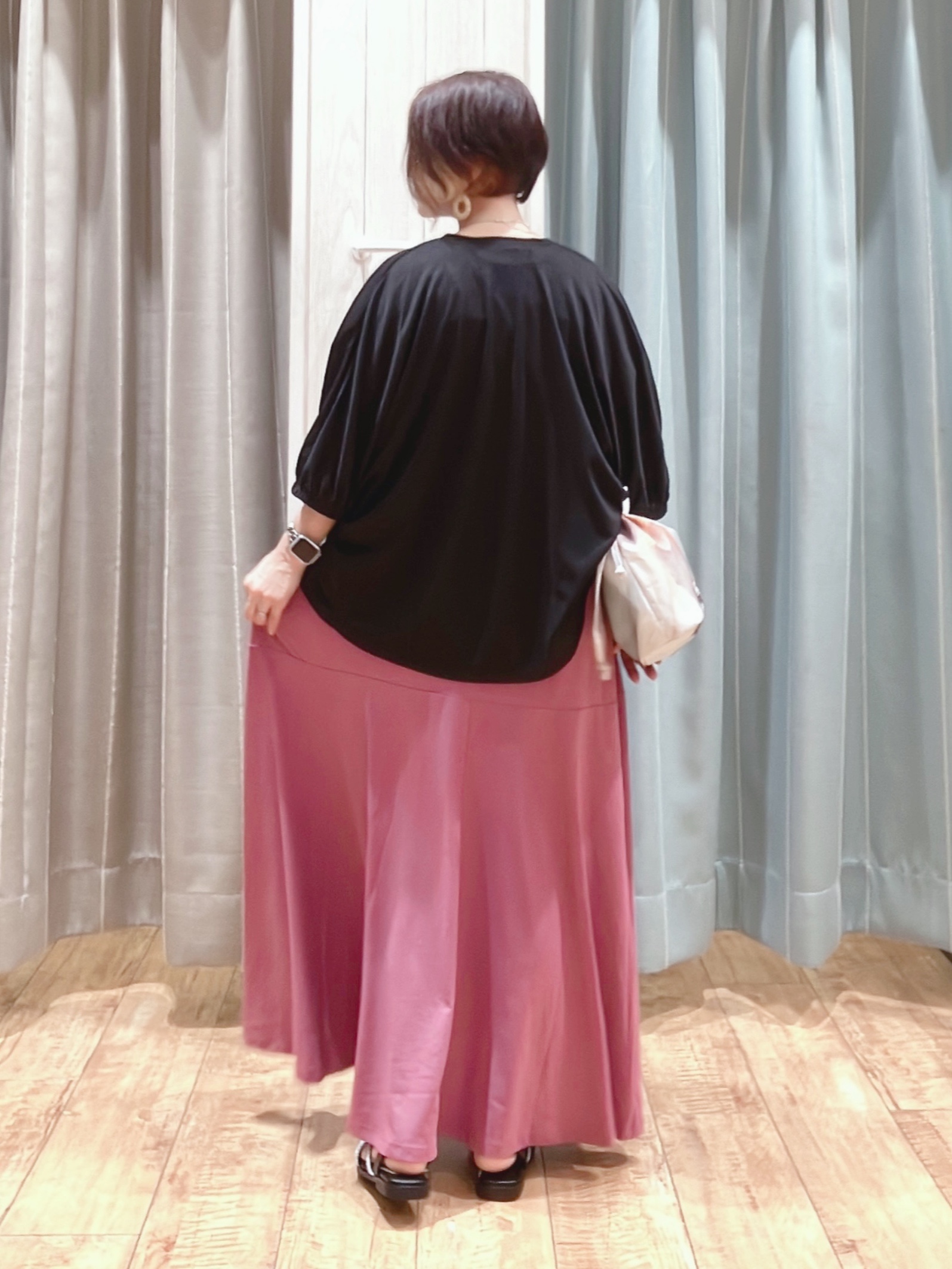 aaamiさんの「SHOO･LA･RUE｜【UV/体型カバー】冷房や朝晩の冷え込み対策にも さらとろ5分袖カーディガン」を使ったコーディネート