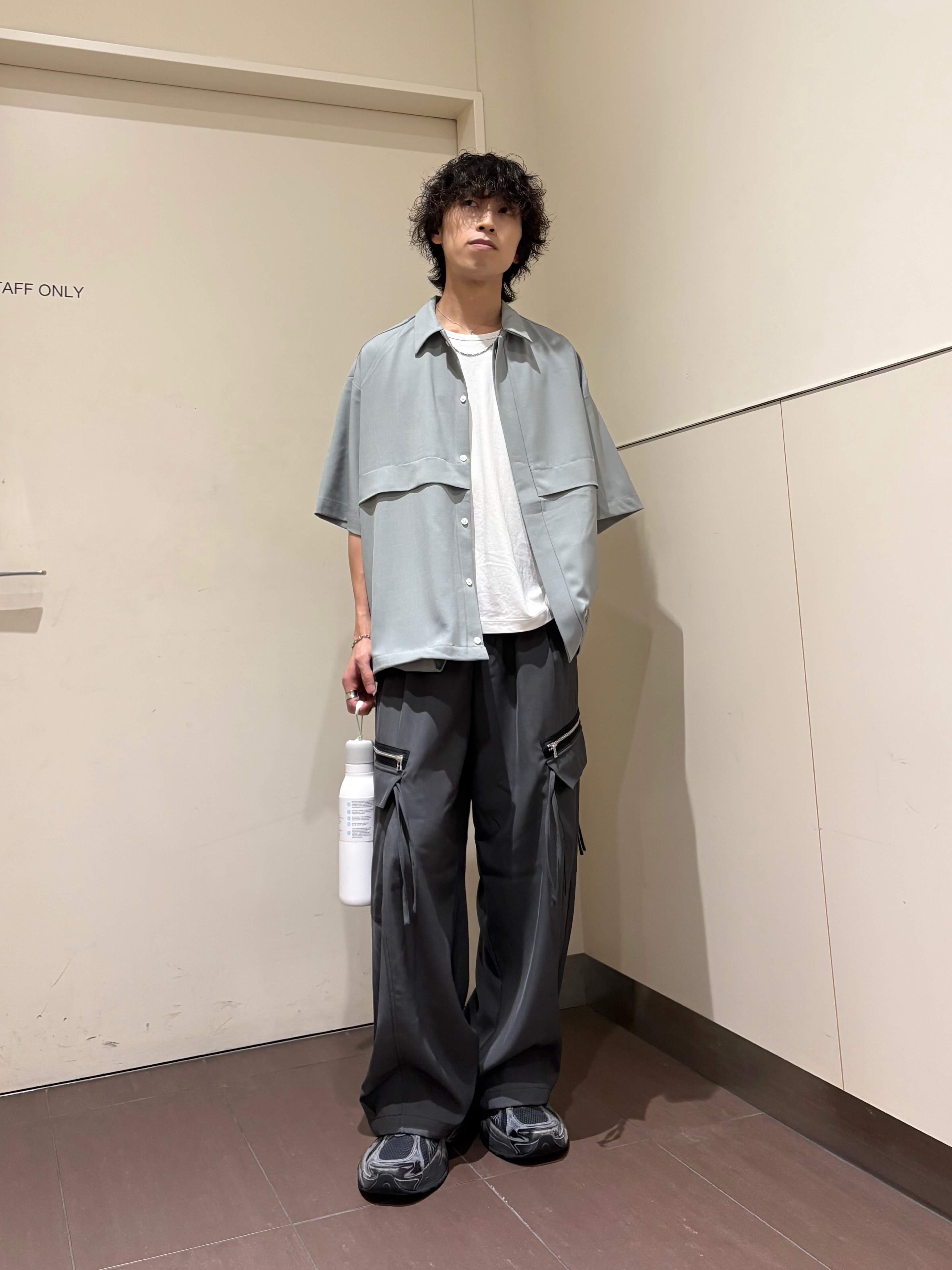 ナノシーさんの「tk.TAKEO KIKUCHI｜【2WAY/防シワ】シャツアウター」を使ったコーディネート