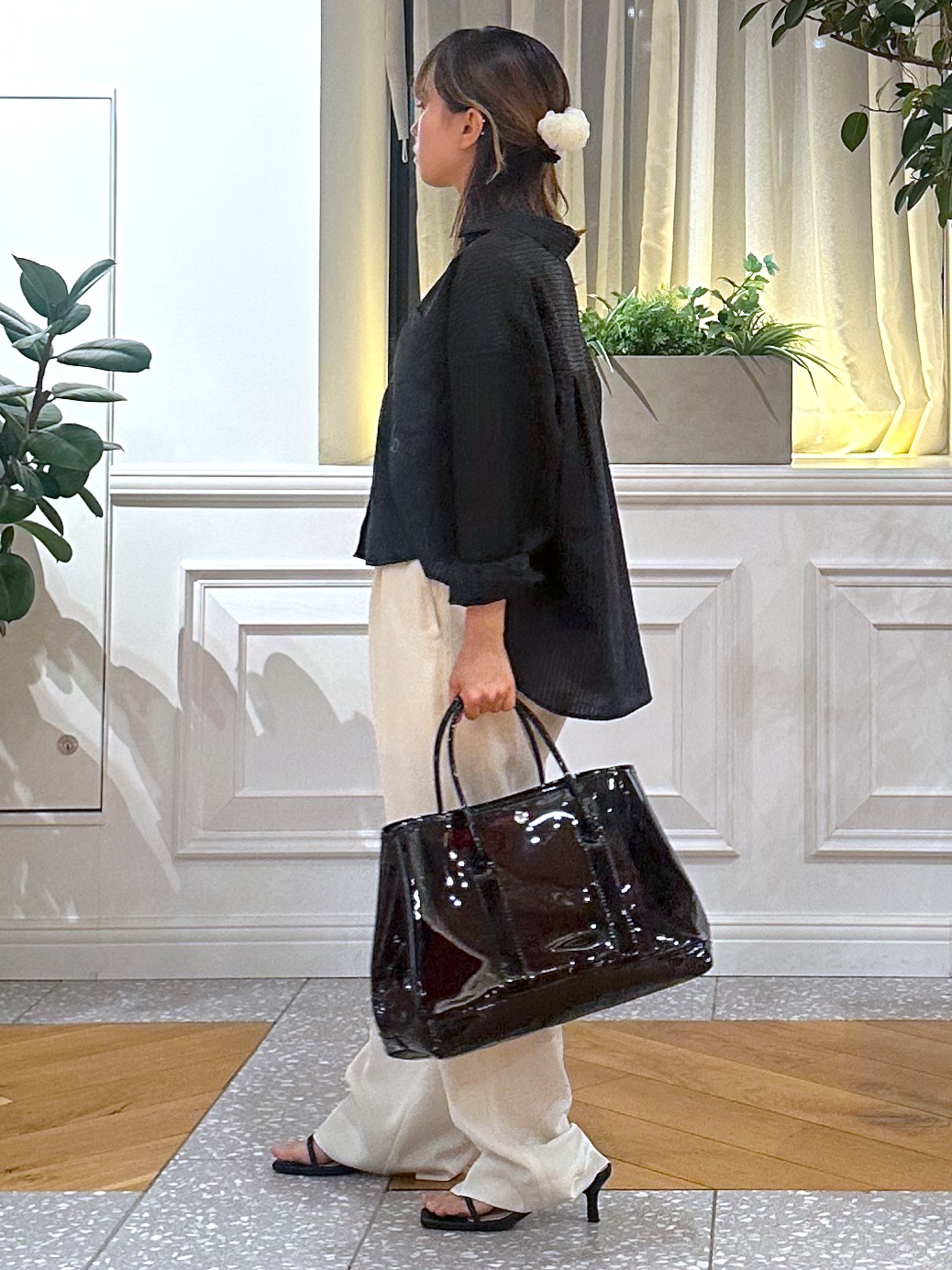 なべこさんの「DRESSTERIOR｜シアーストライプクロップドシャツ」を使ったコーディネート