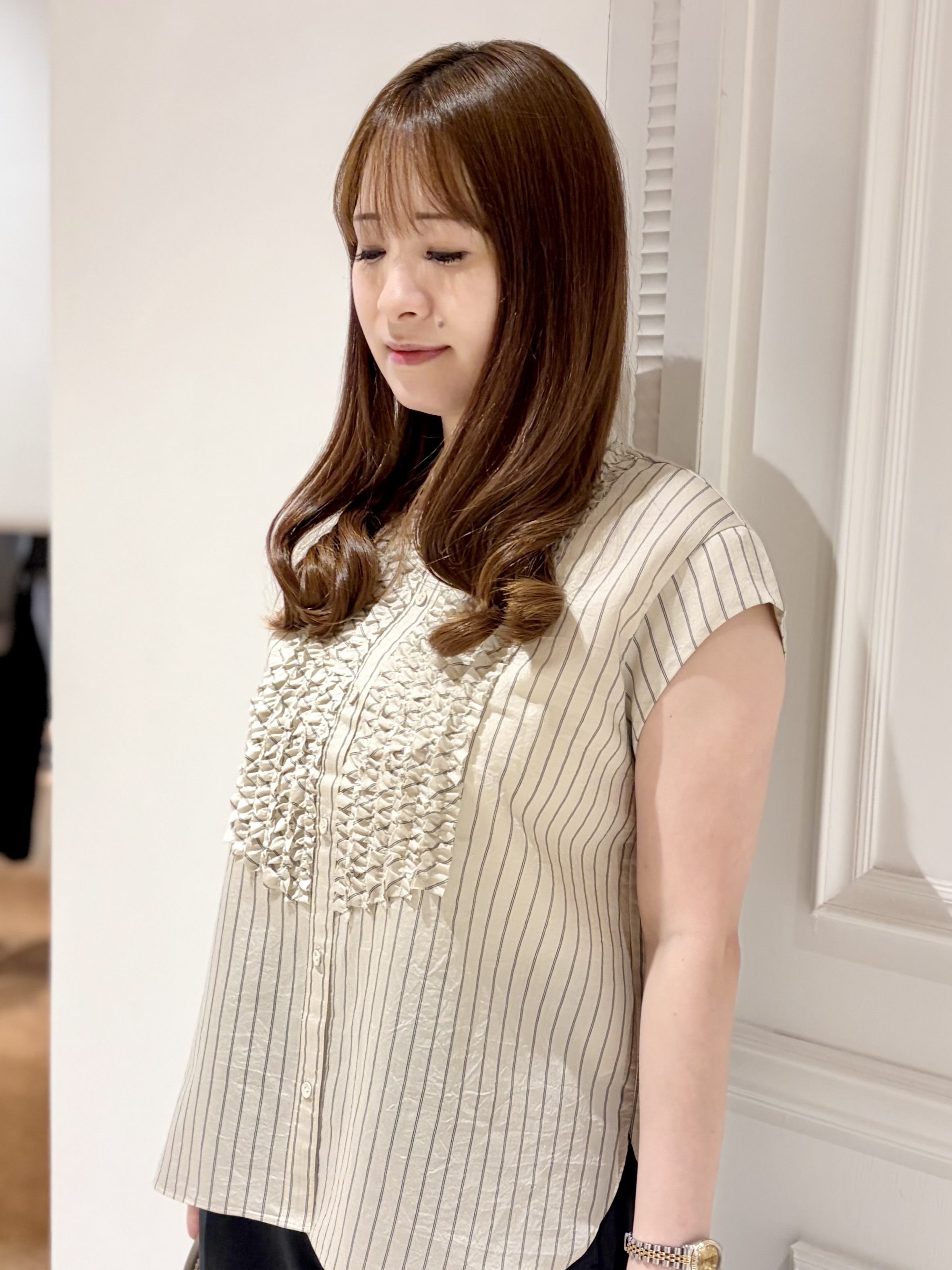 minowaさんの「DRESSTERIOR｜ストライプフレンチスリーブフリルブラウス」を使ったコーディネート