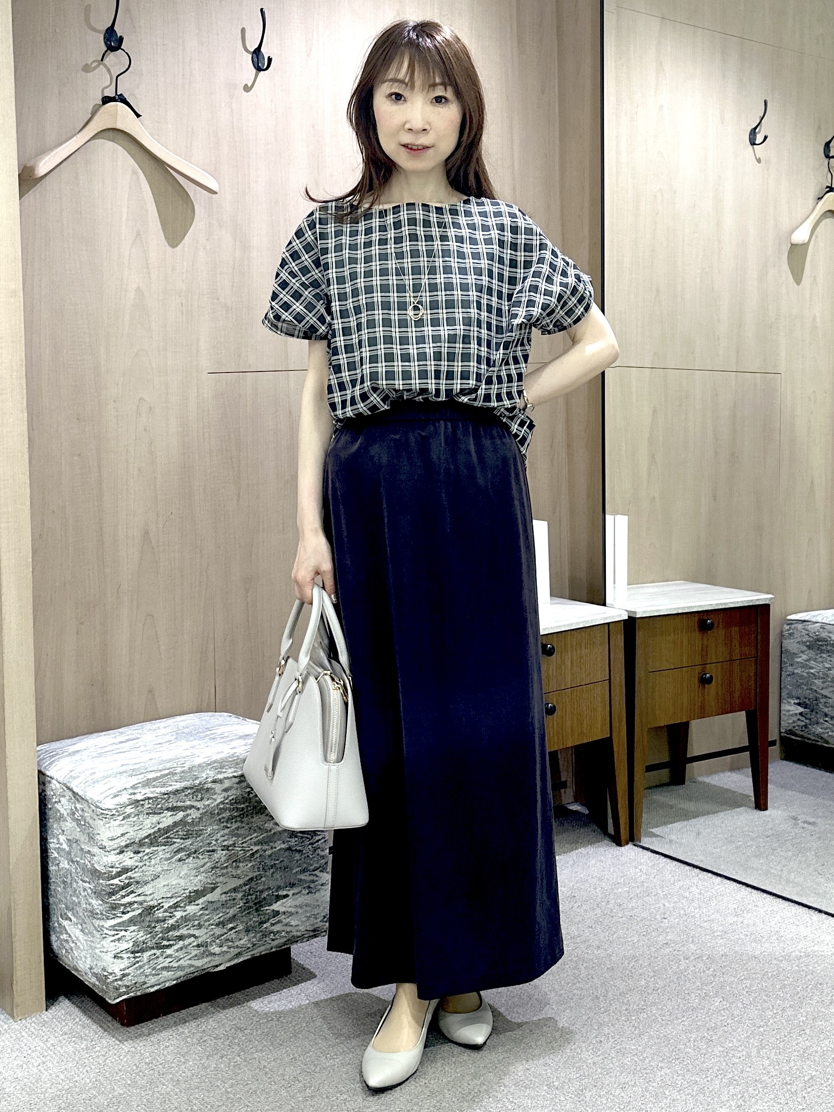 Miwaさんの「UNTITLED｜【秋めきシャツ/体型カバー】シアーチェックブラウス」を使ったコーディネート