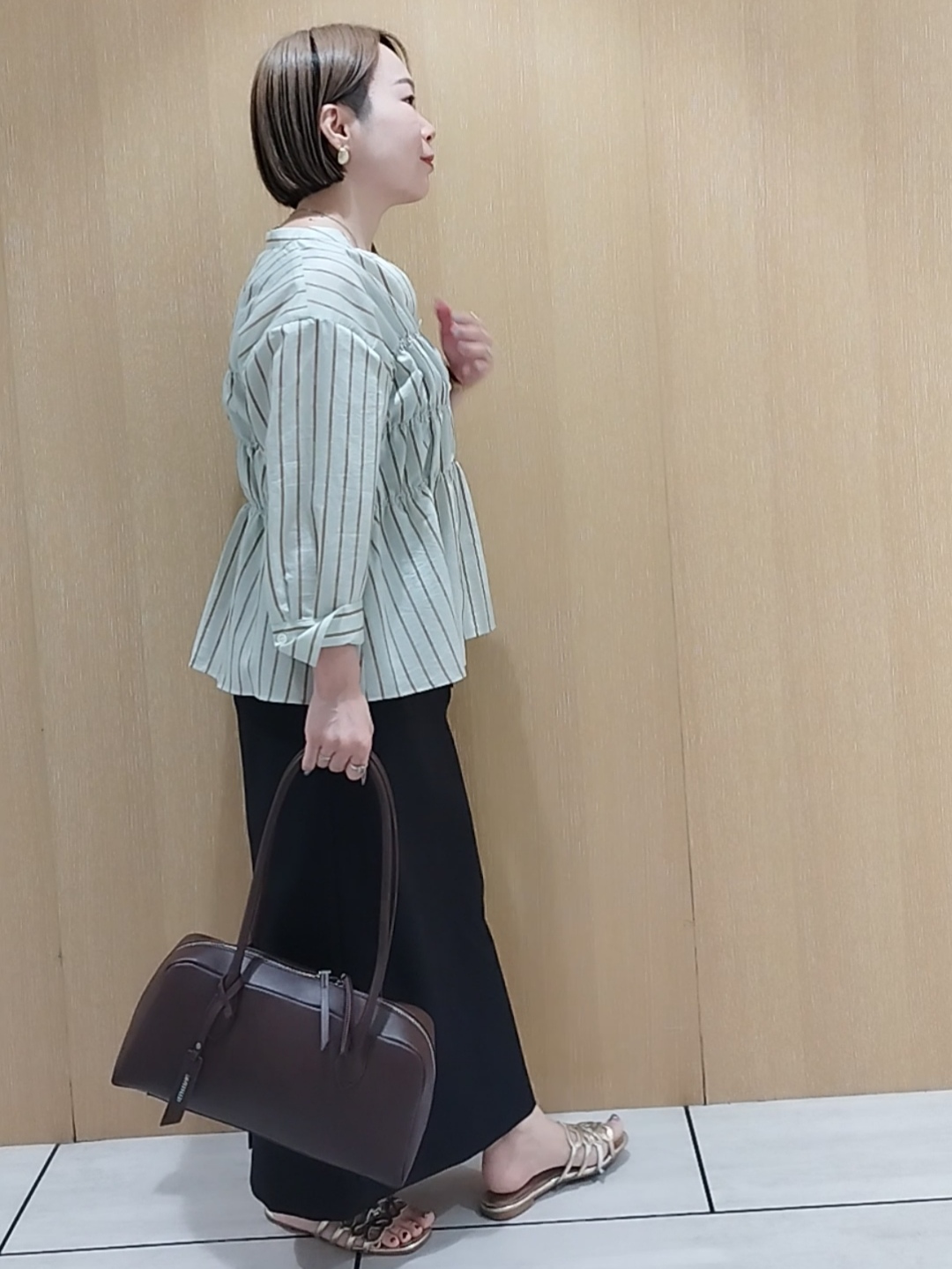 s u g iさんの「UNTITLED｜ストライプシャーリングブラウス」を使ったコーディネート