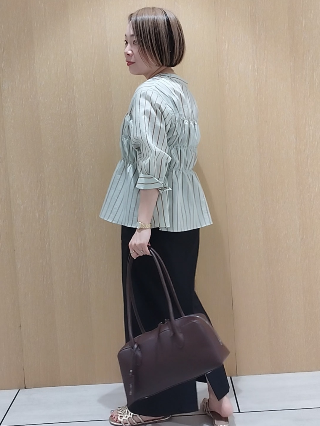 s u g iさんの「UNTITLED｜ストライプシャーリングブラウス」を使ったコーディネート