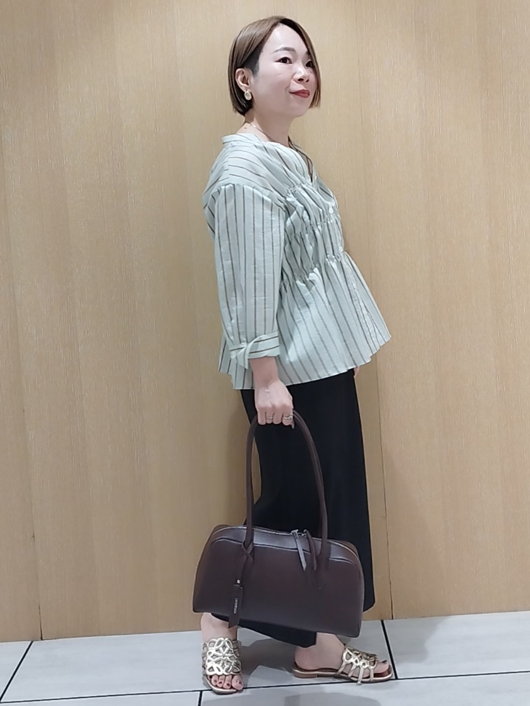 s u g iさんの「UNTITLED｜ストライプシャーリングブラウス」を使ったコーディネート