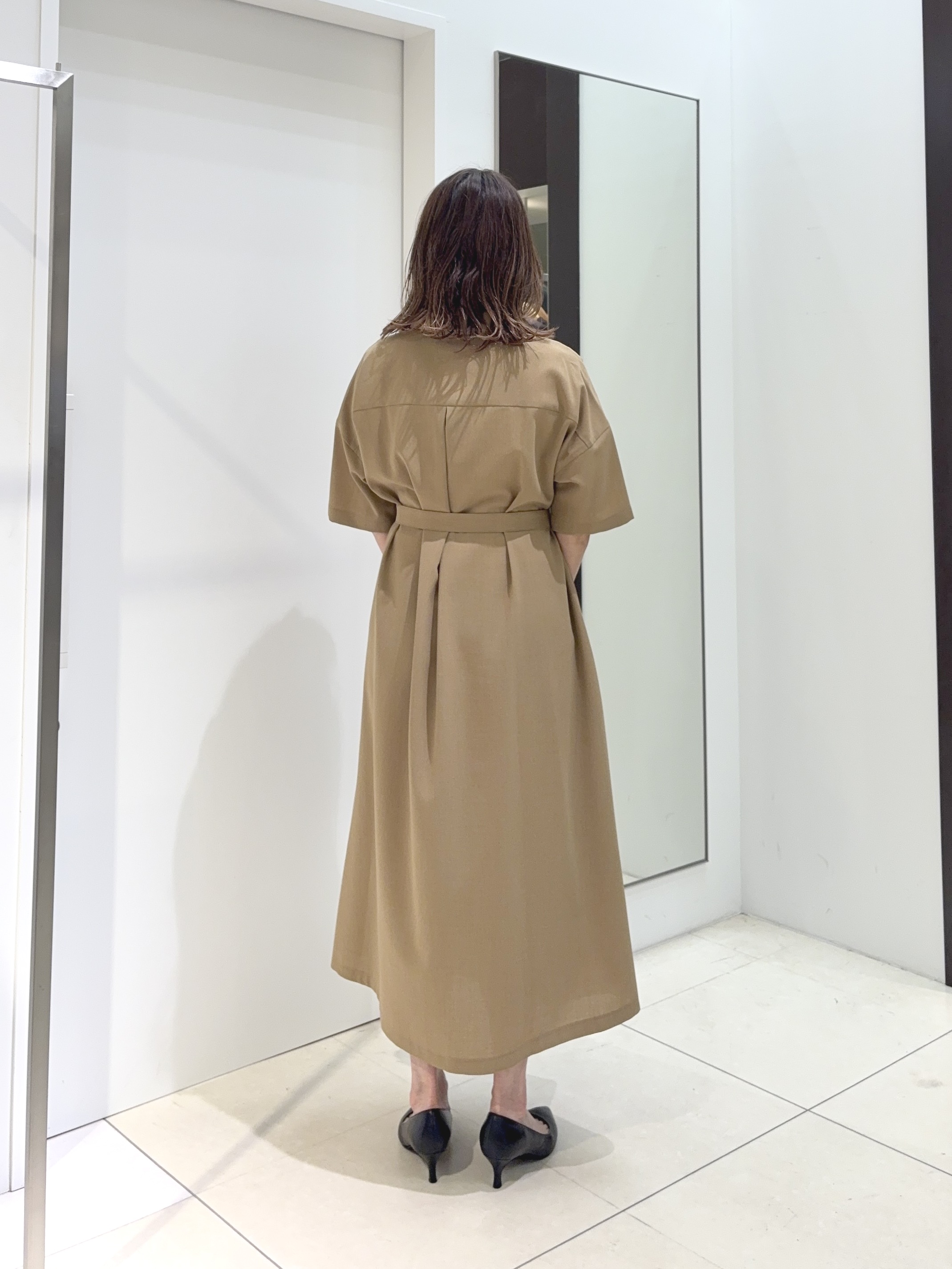 tomoさんの「UNTITLED｜【初秋も活躍/UVカット/接触冷感】エアリークールワンピース」を使ったコーディネート