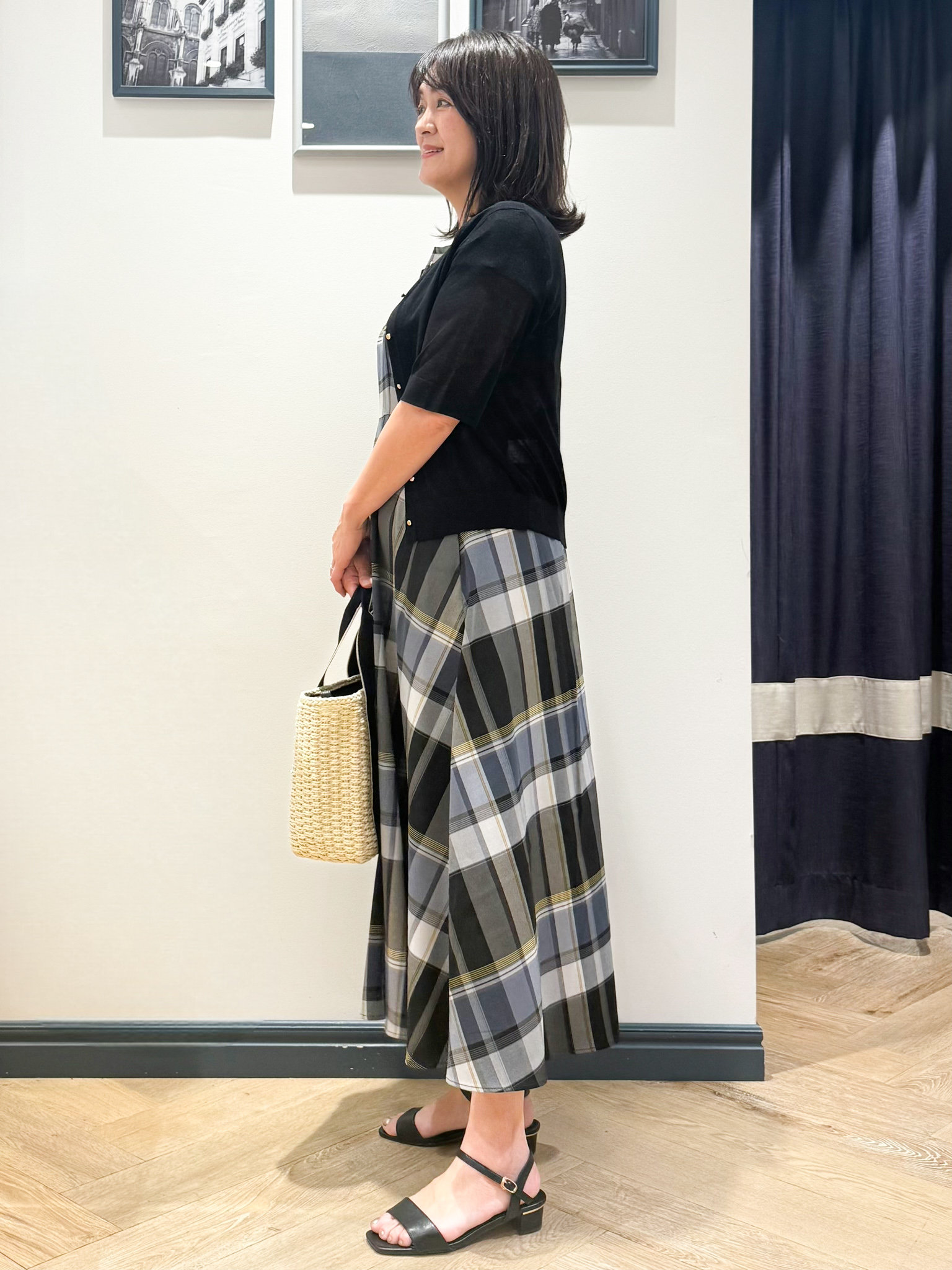 Lilyさんの「grove｜【洗える】大人のシアーニットカーディガン」を使ったコーディネート
