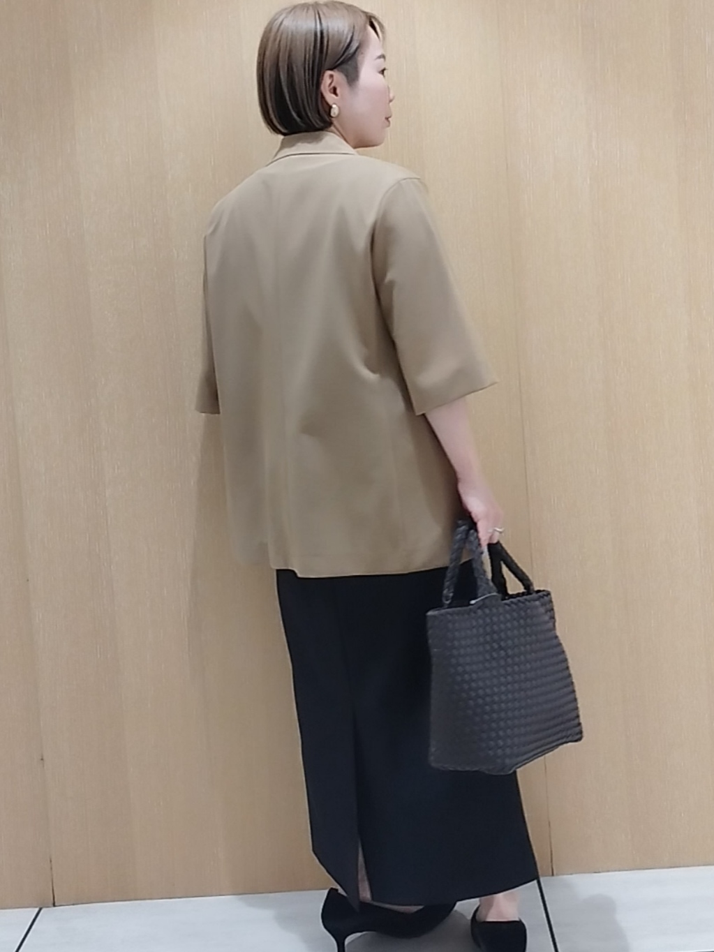 s u g iさんの「UNTITLED｜【秋の通勤羽織/セットアップ可/UVカット】エアリークール半袖ジャケット」を使ったコーディネート