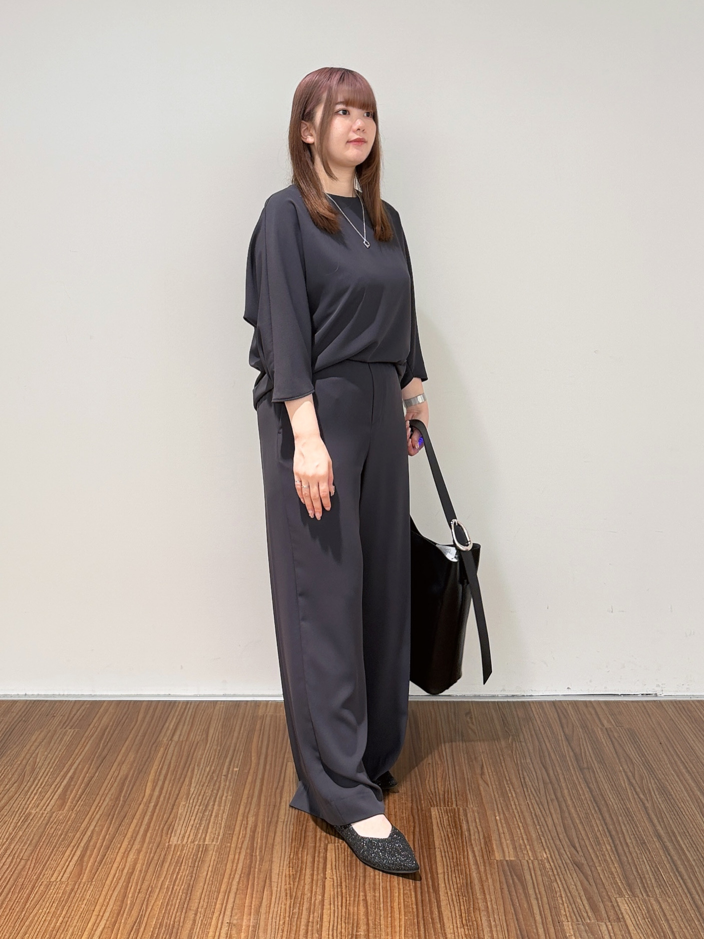 emikaさんの「INDIVI｜【接触冷感／透湿／着る日傘】ドルマントップス」を使ったコーディネート