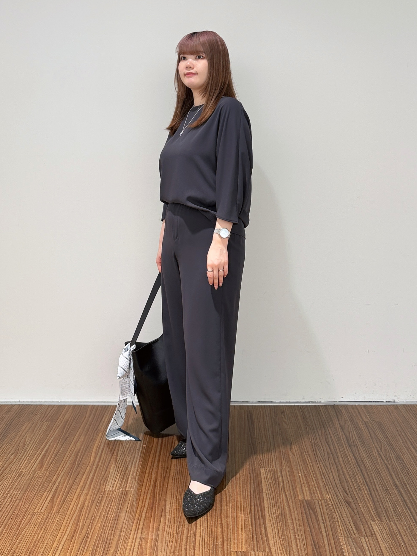 emikaさんの「INDIVI｜【接触冷感／透湿／着る日傘】ドルマントップス」を使ったコーディネート