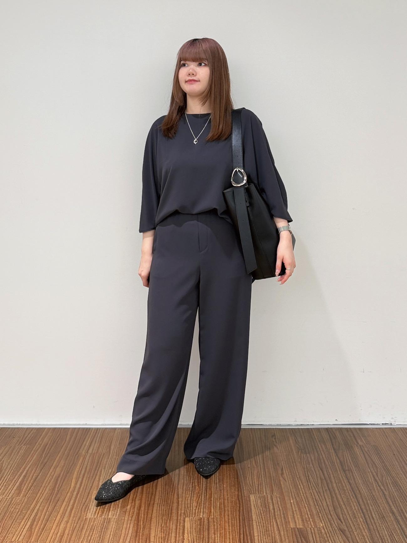 emikaさんの「INDIVI｜【接触冷感／透湿／着る日傘】ドルマントップス」を使ったコーディネート