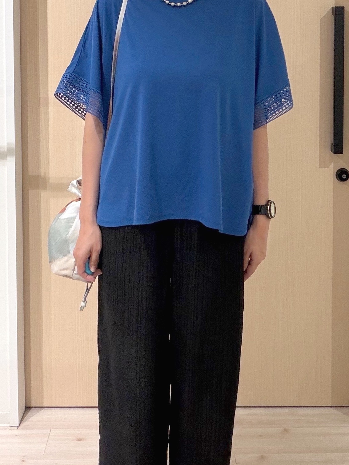 funafunaさんの「SHOO･LA･RUE｜【UV/洗濯機可/体型カバー】ヒップ周りが隠せる お袖レースTシャツ」を使ったコーディネート