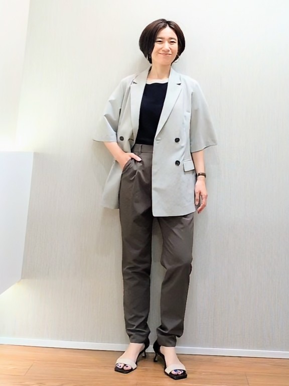 ミズタさんの「UNTITLED｜【シワになりにくい/セットアップ可/接触冷感】ハーフスリーブジャケット」を使ったコーディネート
