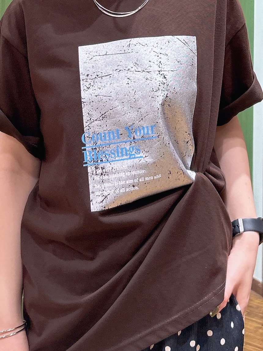 かおりさんの「SHOO･LA･RUE｜【S-LL/洗濯機可】選べる4柄　デイリー使いにぴったりな 大人の頼れるTシャツ」を使ったコーディネート