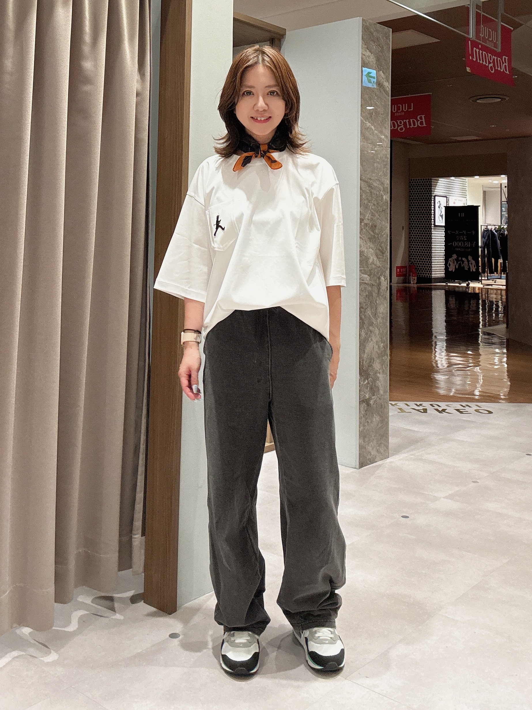 hanechanさんの「TAKEO KIKUCHI｜【BOWLER HAT LABEL】アイスクリアコットンボーラーハットウォーカー 半袖ポケT」を使ったコーディネート