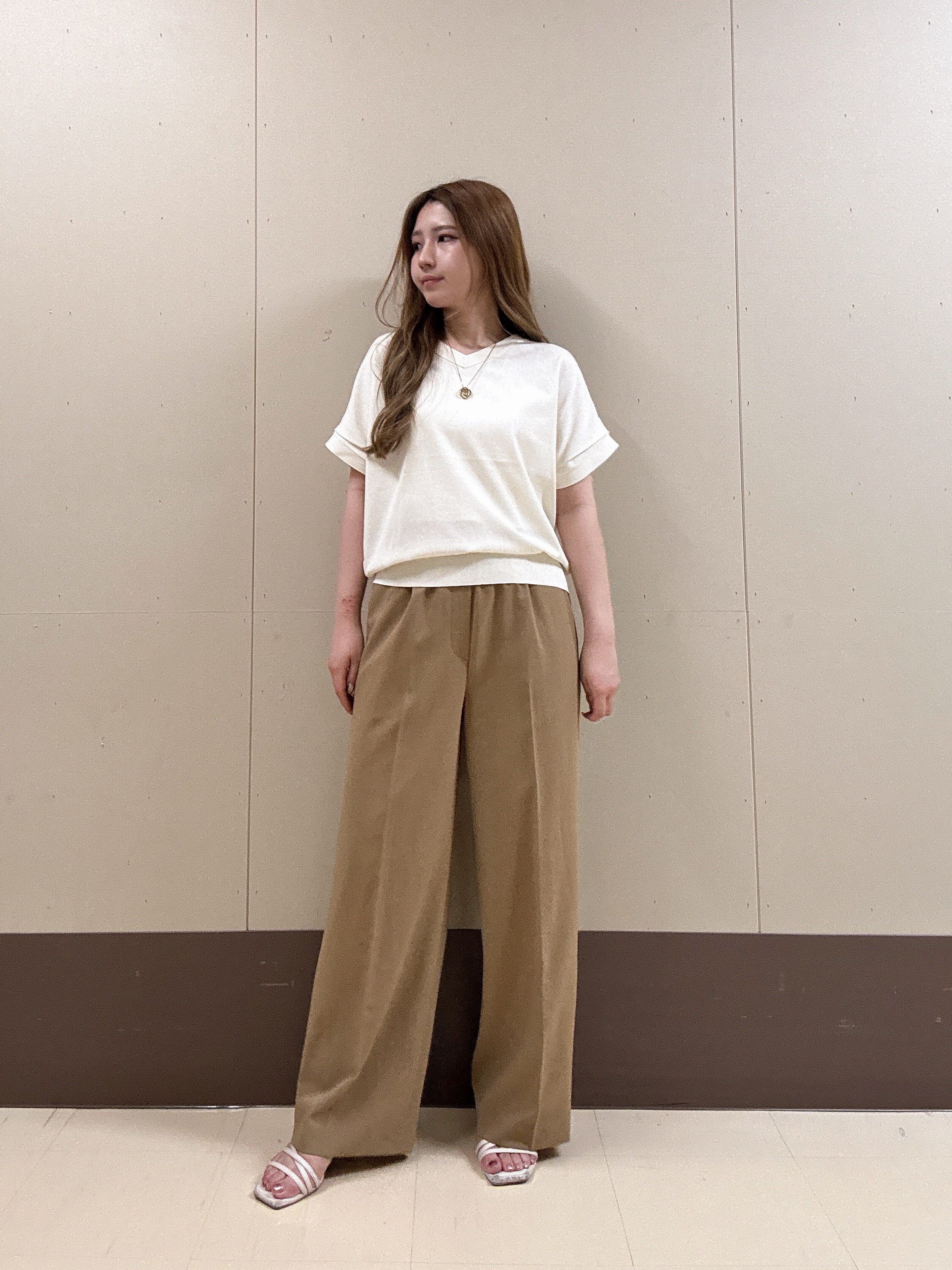 rimaさんの「UNTITLED｜【肌に張りつきにくい/前後2WAY】ドライタッチコットンプルオーバー」を使ったコーディネート