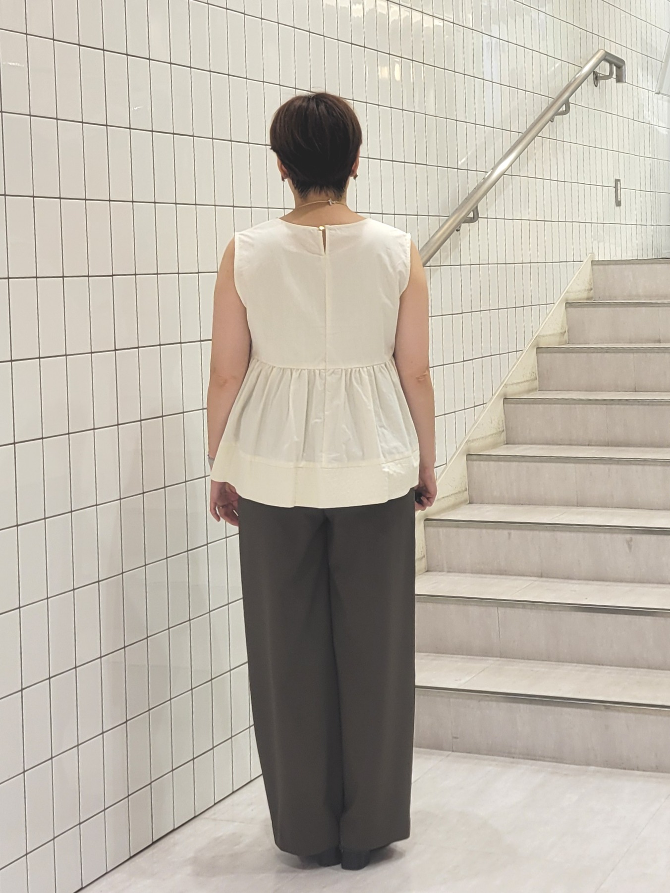 tomoさんの「COUP DE CHANCE｜【手洗い可/セットアップ可】ストレートパンツ」を使ったコーディネート