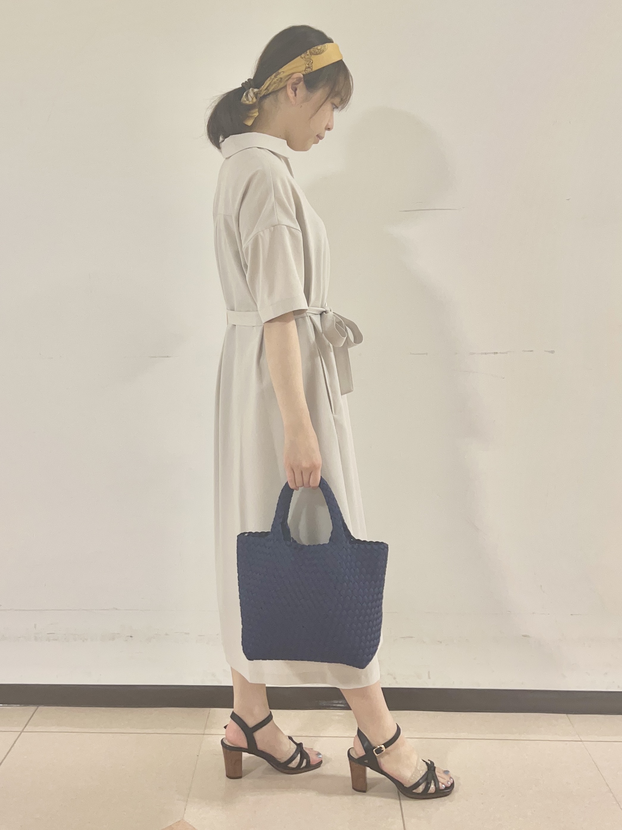 りおさんの「UNTITLED｜【初秋も活躍/UVカット/接触冷感】エアリークールワンピース」を使ったコーディネート