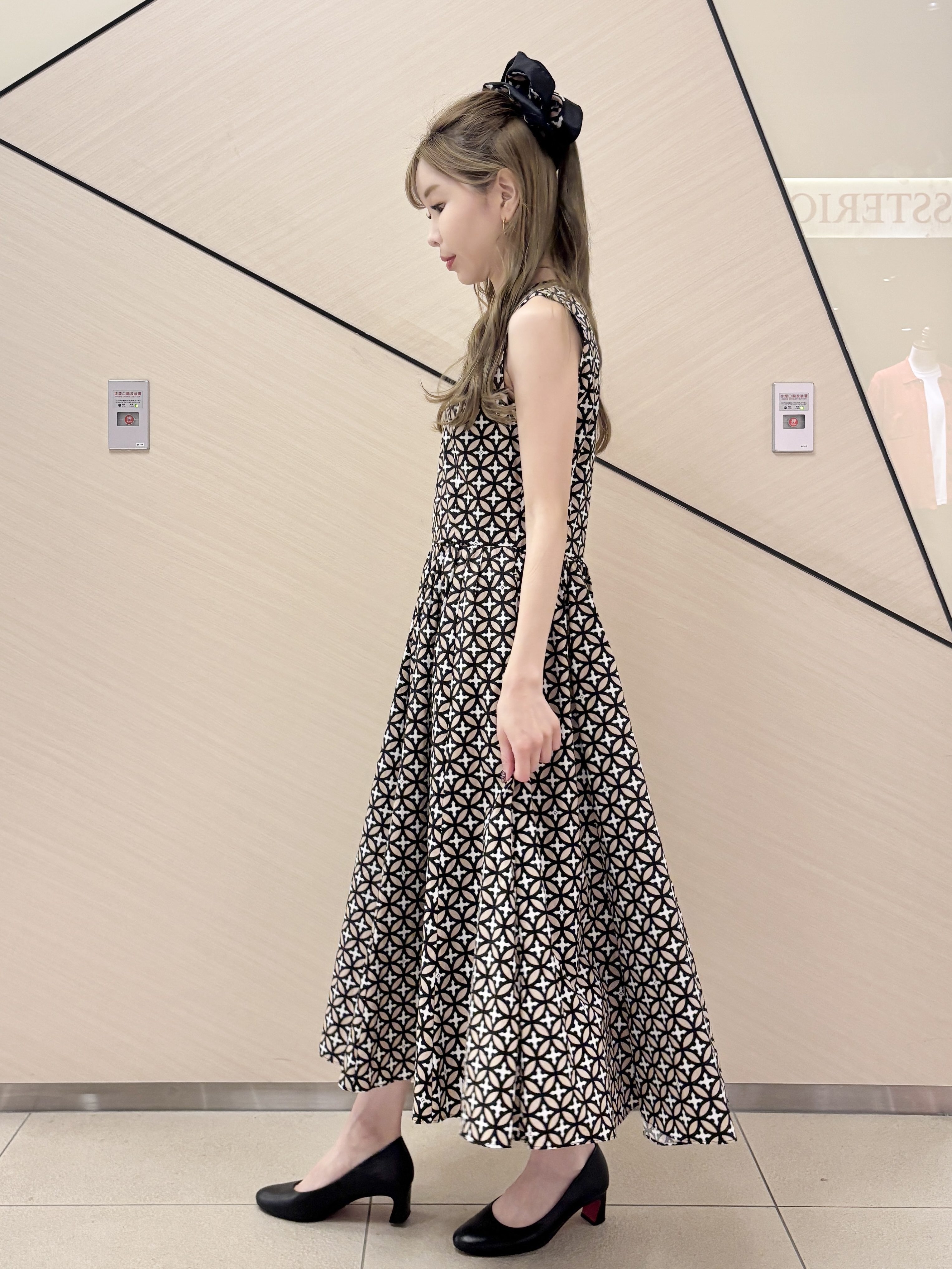 清水夏姫さんの「DRESSTERIOR｜【otonaMUSE5月号掲載】アーチフィットレザーパンプス」を使ったコーディネート